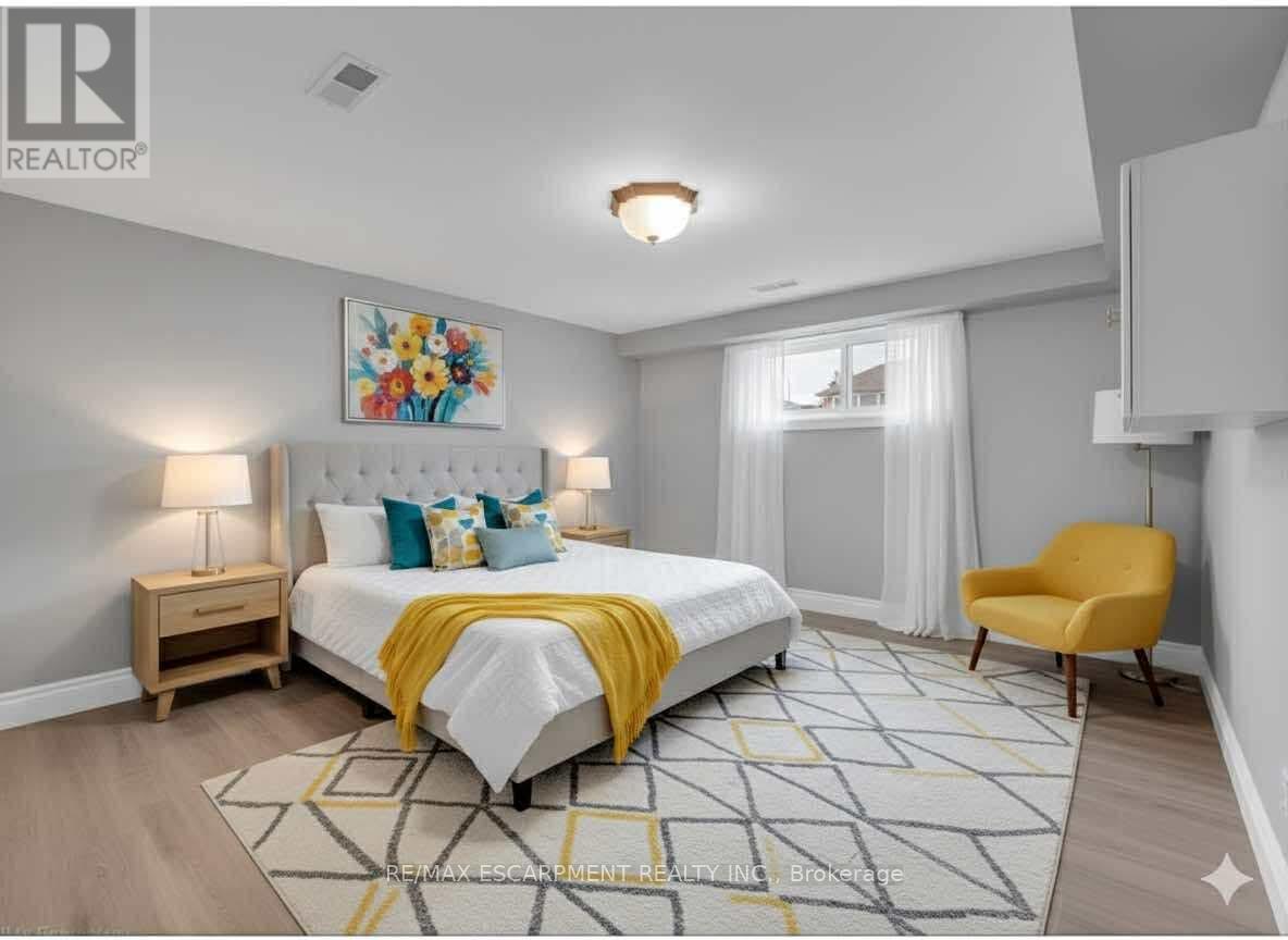 Lower - 143 Highridge Avenue, Hamilton, Ontario  L8E 3L5 - Photo 17 - X12510362