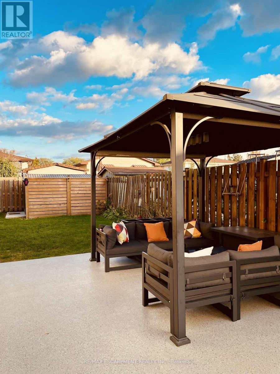 Lower - 143 Highridge Avenue, Hamilton, Ontario  L8E 3L5 - Photo 25 - X12510362