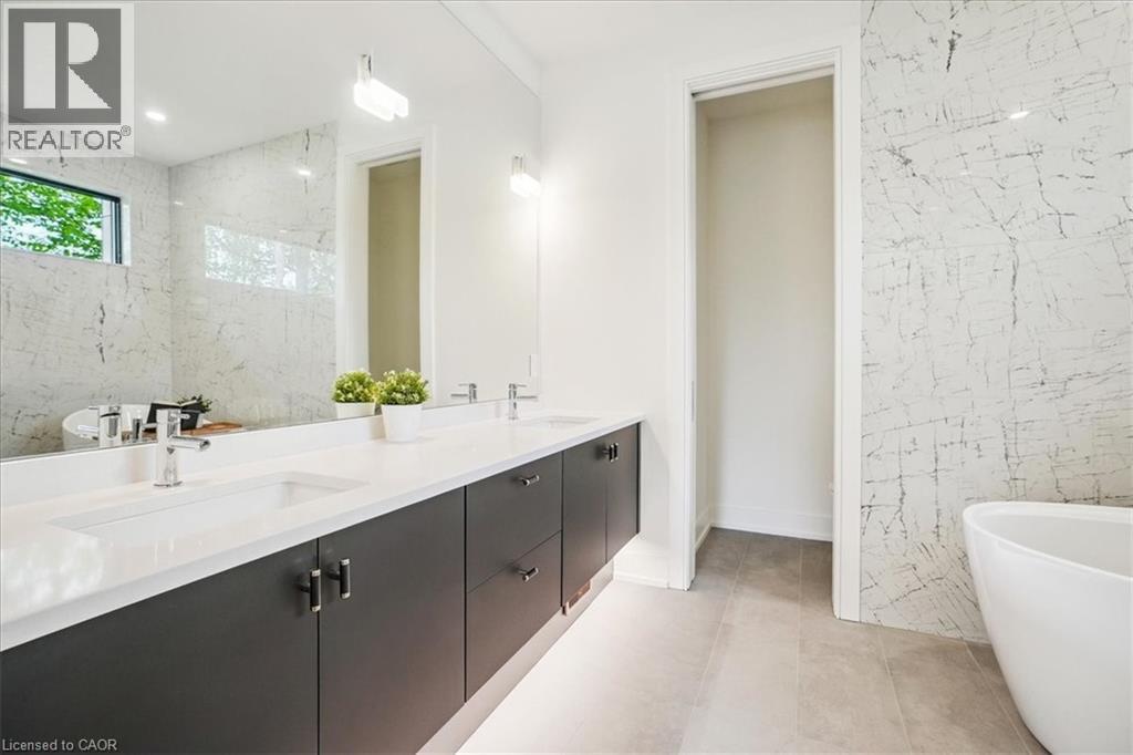 1613 G Lookout Street, Fonthill, Ontario L3E 0V2 - Photo 29 - 40785923