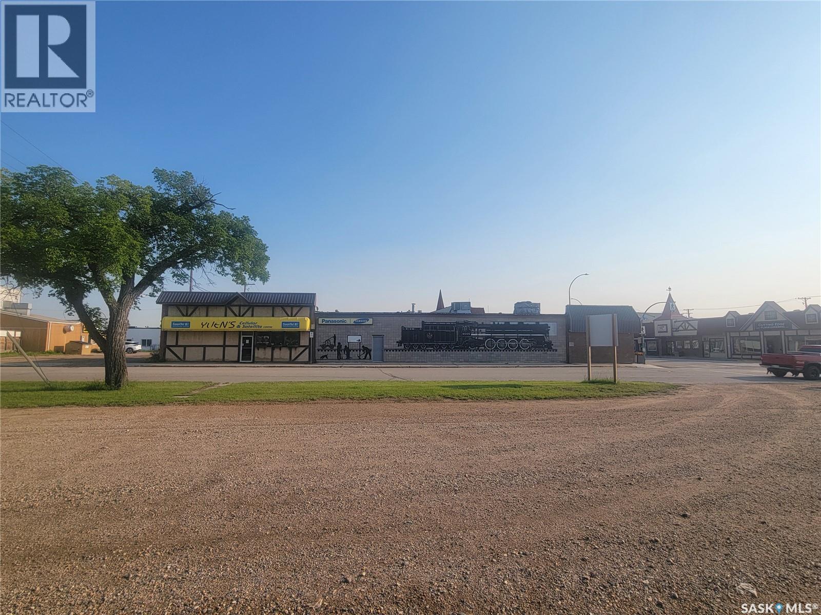 503 Main Street, Humboldt, Saskatchewan  S0K 2A0 - Photo 2 - SK013580