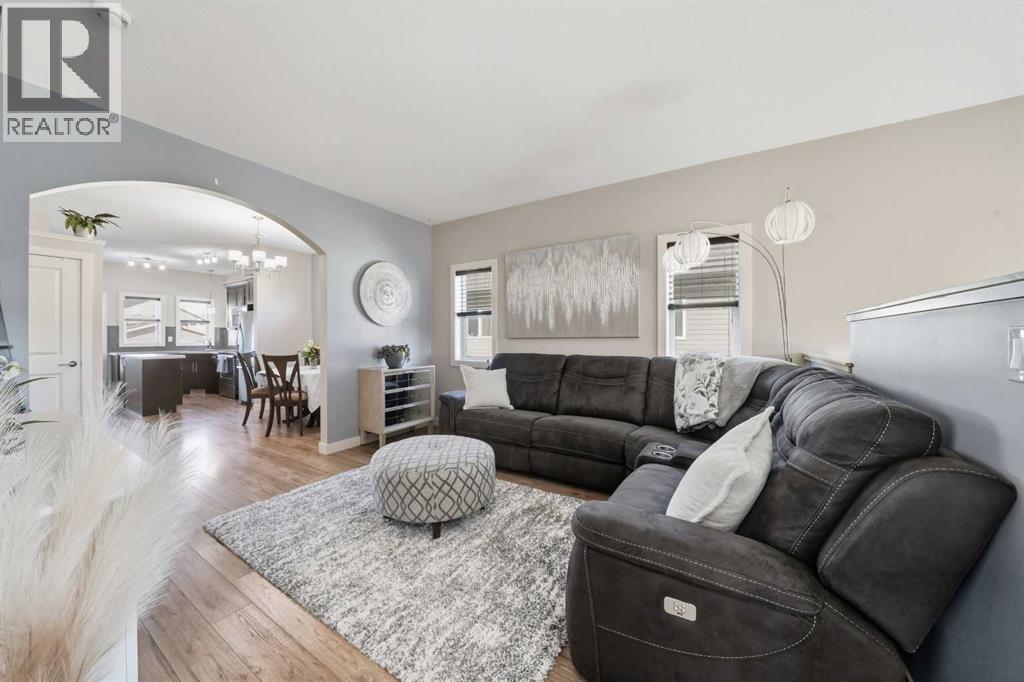 22 Mackenzie Ranch Way, Lacombe, Alberta  T4L 0A7 - Photo 4 - A2263916