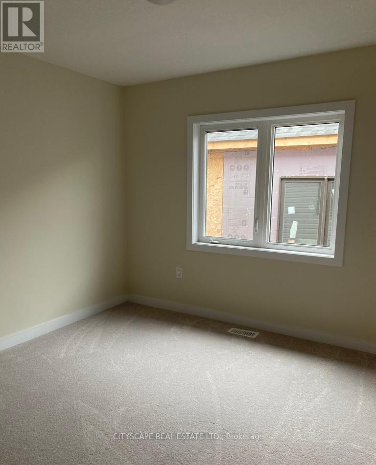 27 Wintergreen Crescent, Haldimand, Ontario  N3W 0H9 - Photo 10 - X12509272