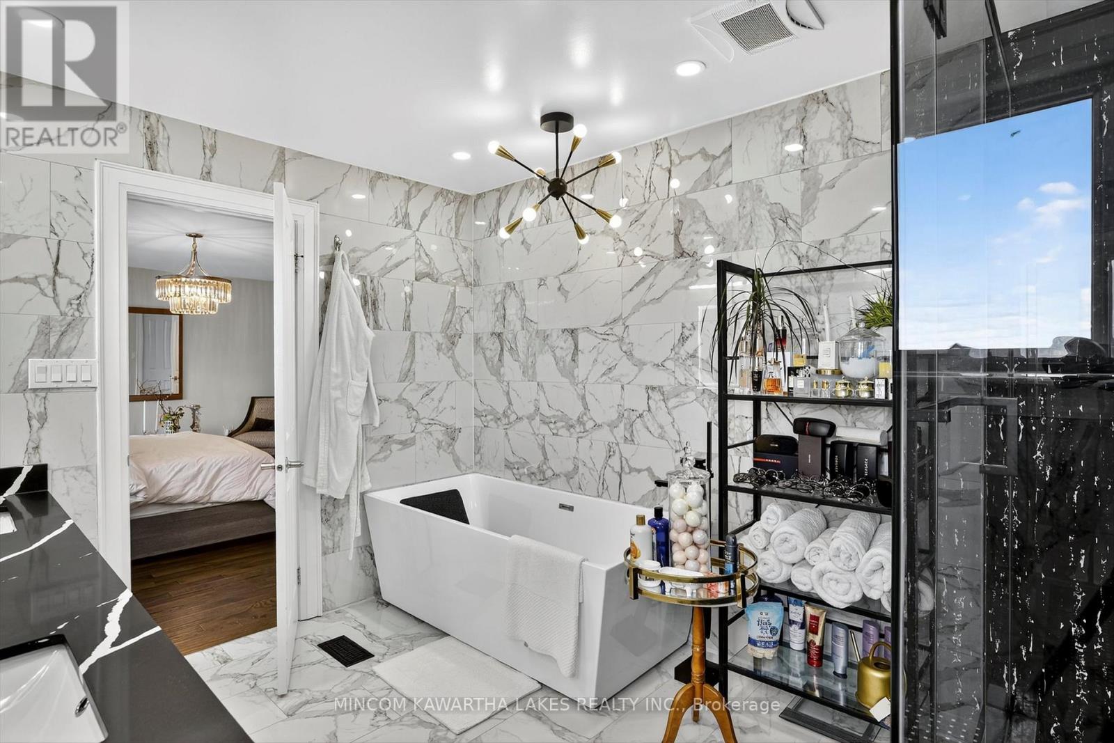 742 Sawmill Road, Peterborough (Northcrest Ward 5), Ontario  K9L 0G3 - Photo 23 - X12512698