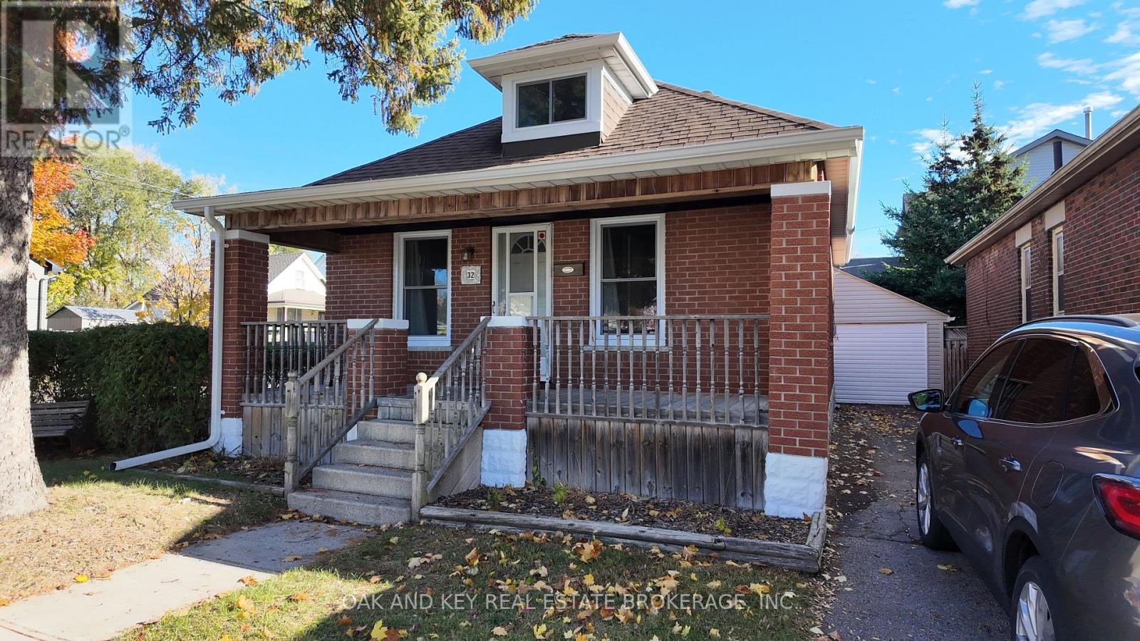 32 Tennyson Street, London East, Ontario  N5Z 2K7 - Photo 2 - X12512638