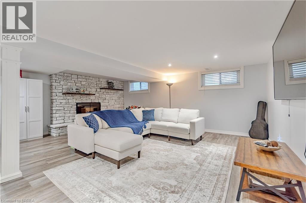 17 Kanata Crescent, Brantford, Ontario  N3R 7E8 - Photo 9 - 40784144