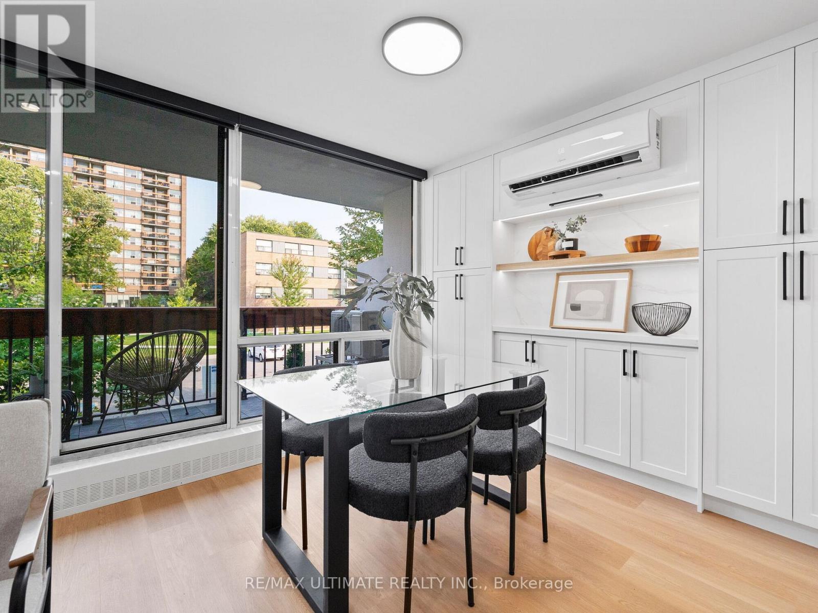 201 - 1815 O'connor Drive, Toronto, Ontario  M4A 2P9 - Photo 12 - C12512330