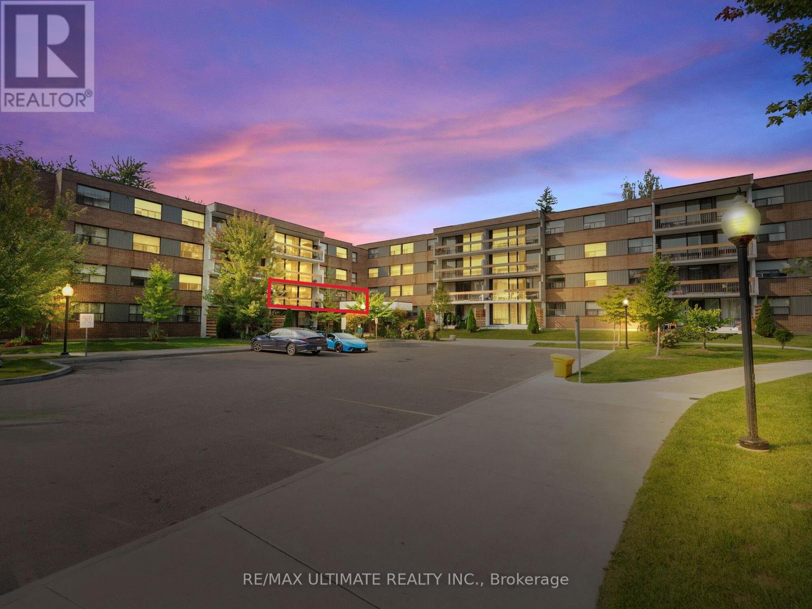 201 - 1815 O'connor Drive, Toronto, Ontario  M4A 2P9 - Photo 2 - C12512330