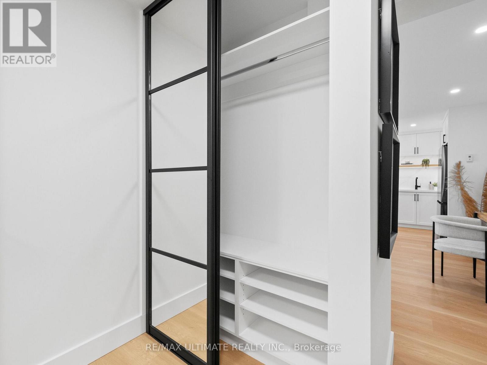 201 - 1815 O'connor Drive, Toronto, Ontario  M4A 2P9 - Photo 5 - C12512330