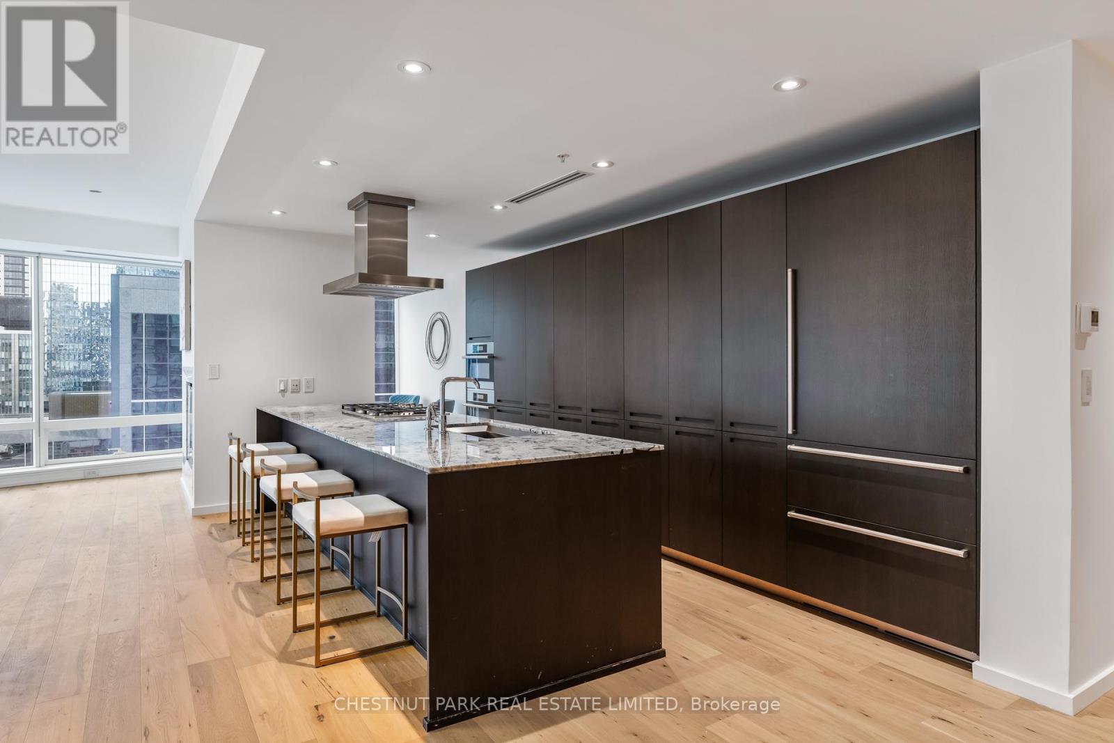 2906 - 180 University Avenue, Toronto, Ontario  M5H 0A2 - Photo 12 - C12512362