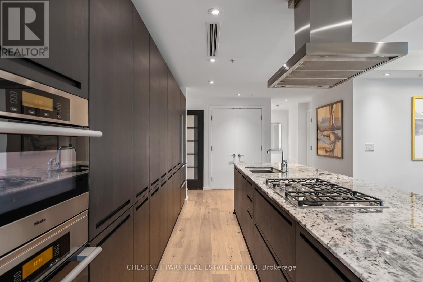 2906 - 180 University Avenue, Toronto, Ontario  M5H 0A2 - Photo 14 - C12512362