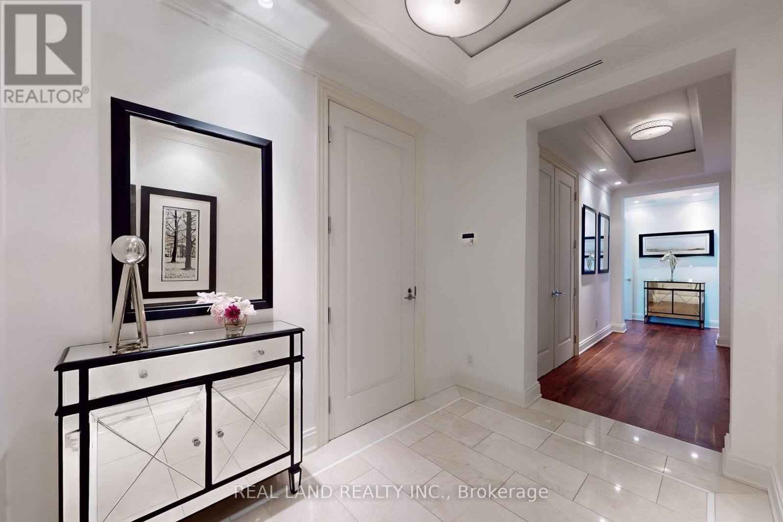 1001 - 206 Bloor Street W, Toronto, Ontario  M5S 1T8 - Photo 27 - C12512408