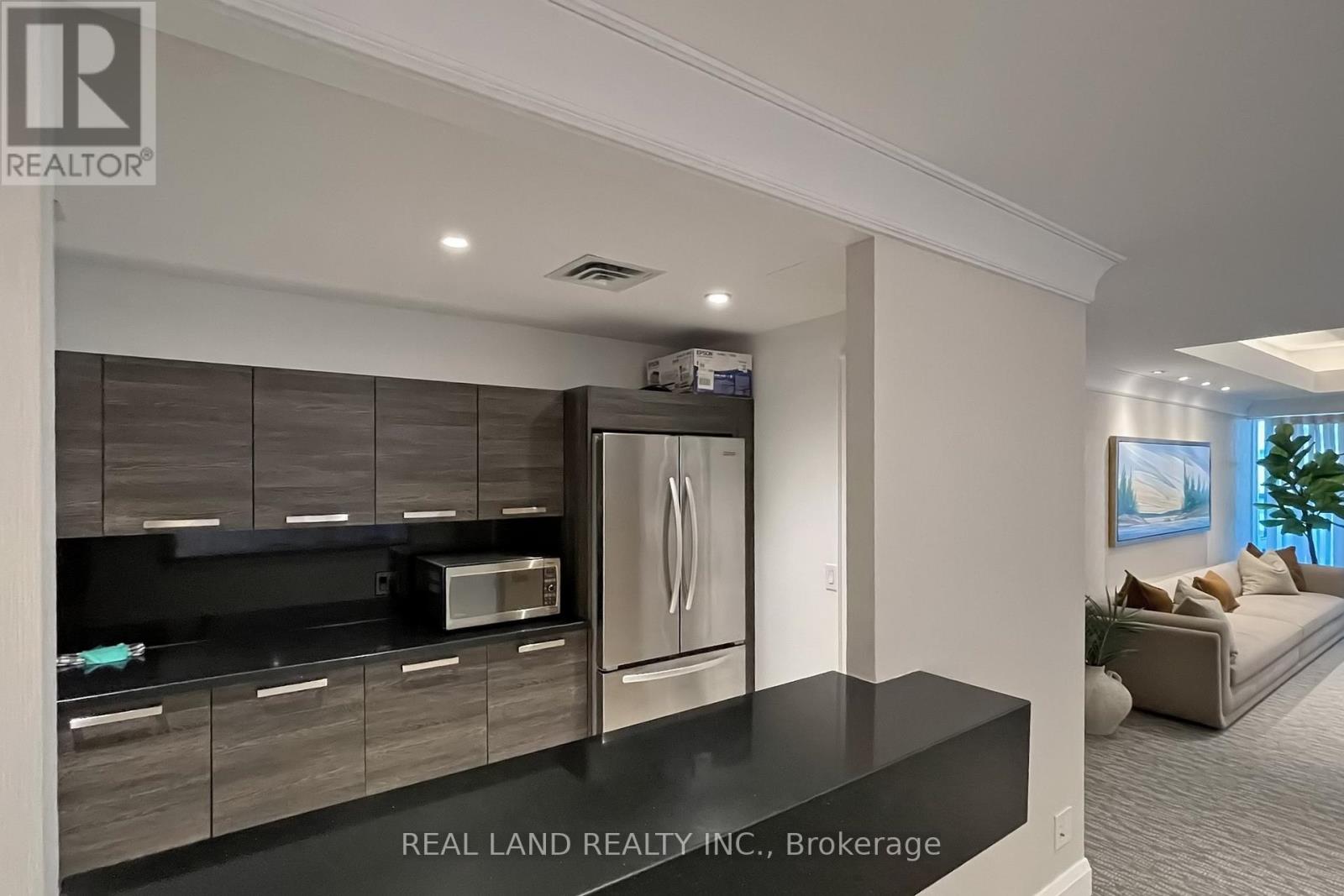 1001 - 206 Bloor Street W, Toronto, Ontario  M5S 1T8 - Photo 33 - C12512408