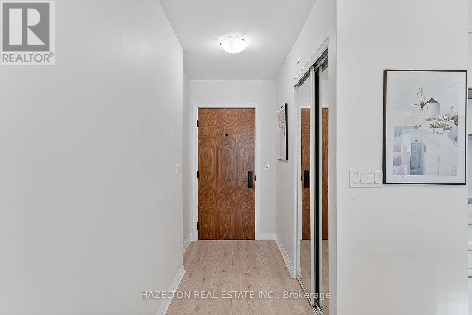 1109 - 99 Foxbar Road, Toronto, Ontario M4V 0B2 - Photo 8 - C12512458