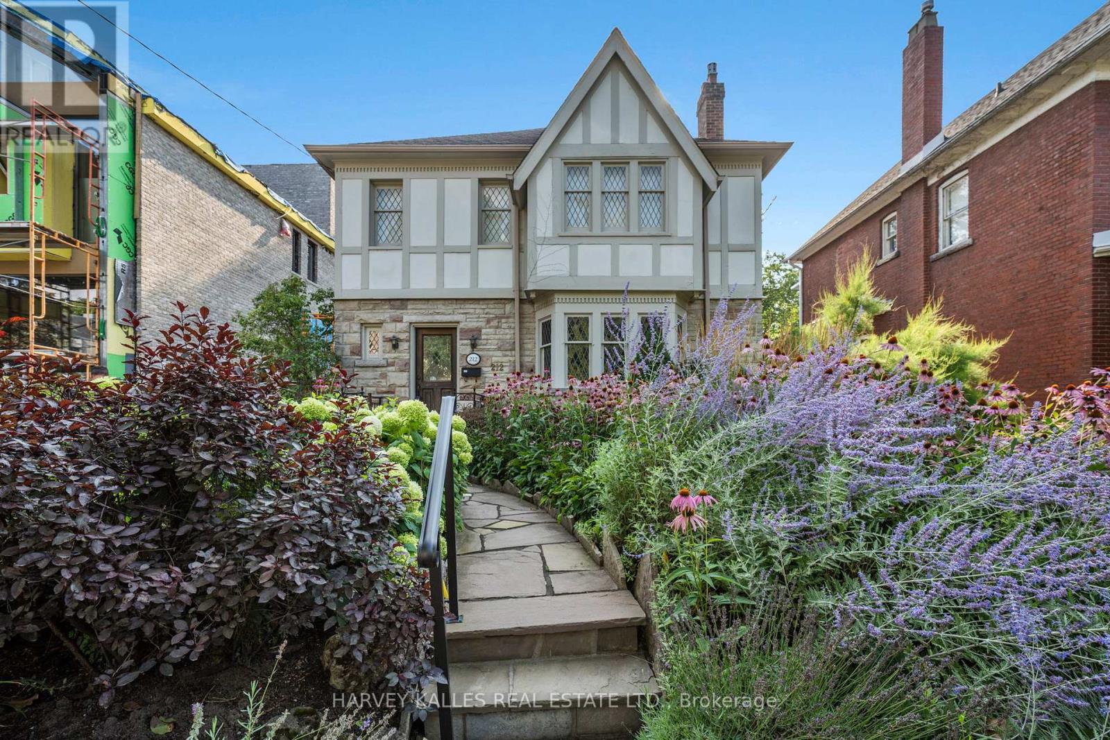 212 GLENAYR ROAD, Toronto, Ontario