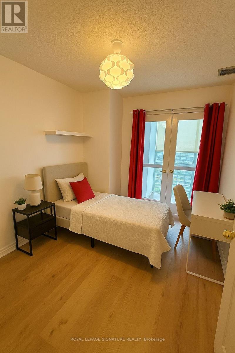 812 - 1720 Eglinton Avenue E, Toronto, Ontario  M4A 2X8 - Photo 8 - C12512564