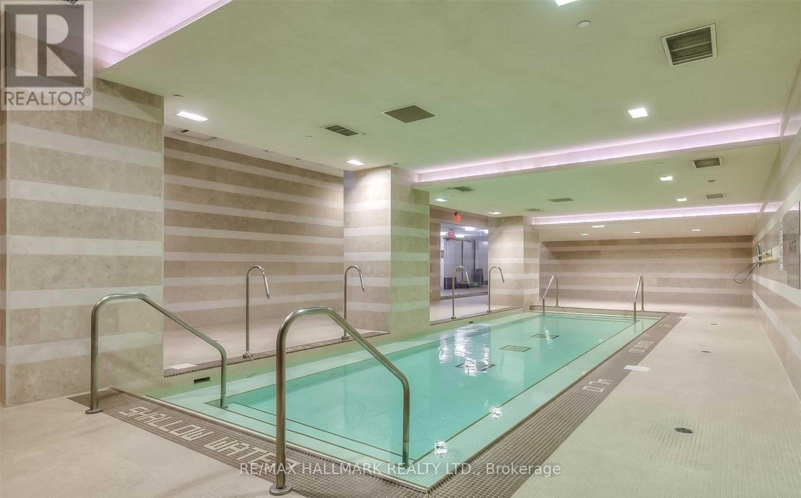 1619 - 70 Roehampton Avenue, Toronto, Ontario  M4P 1R2 - Photo 17 - C12512572