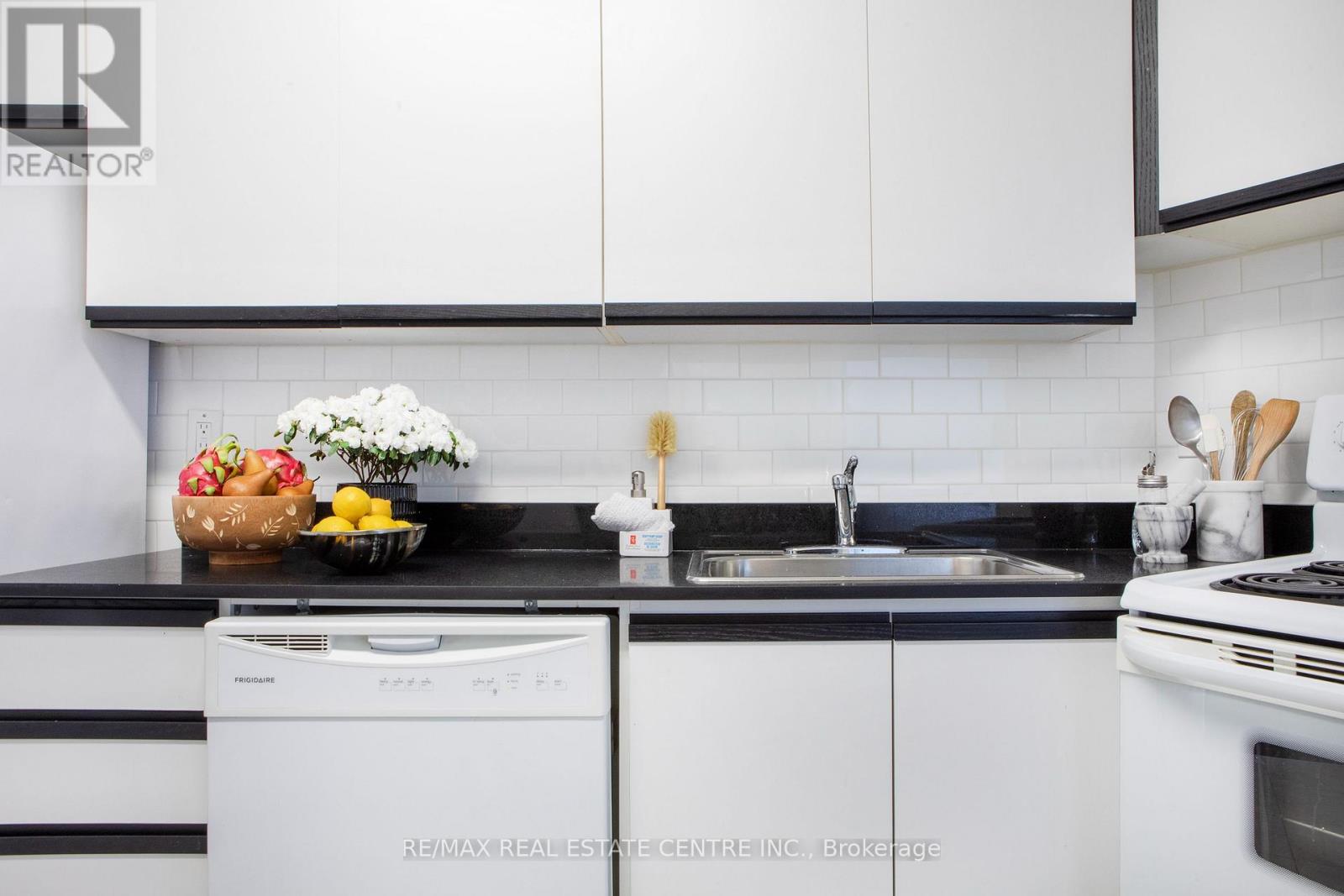 705 - 100 Graydon Hall Drive, Toronto, Ontario  M3A 3A8 - Photo 11 - C12512590