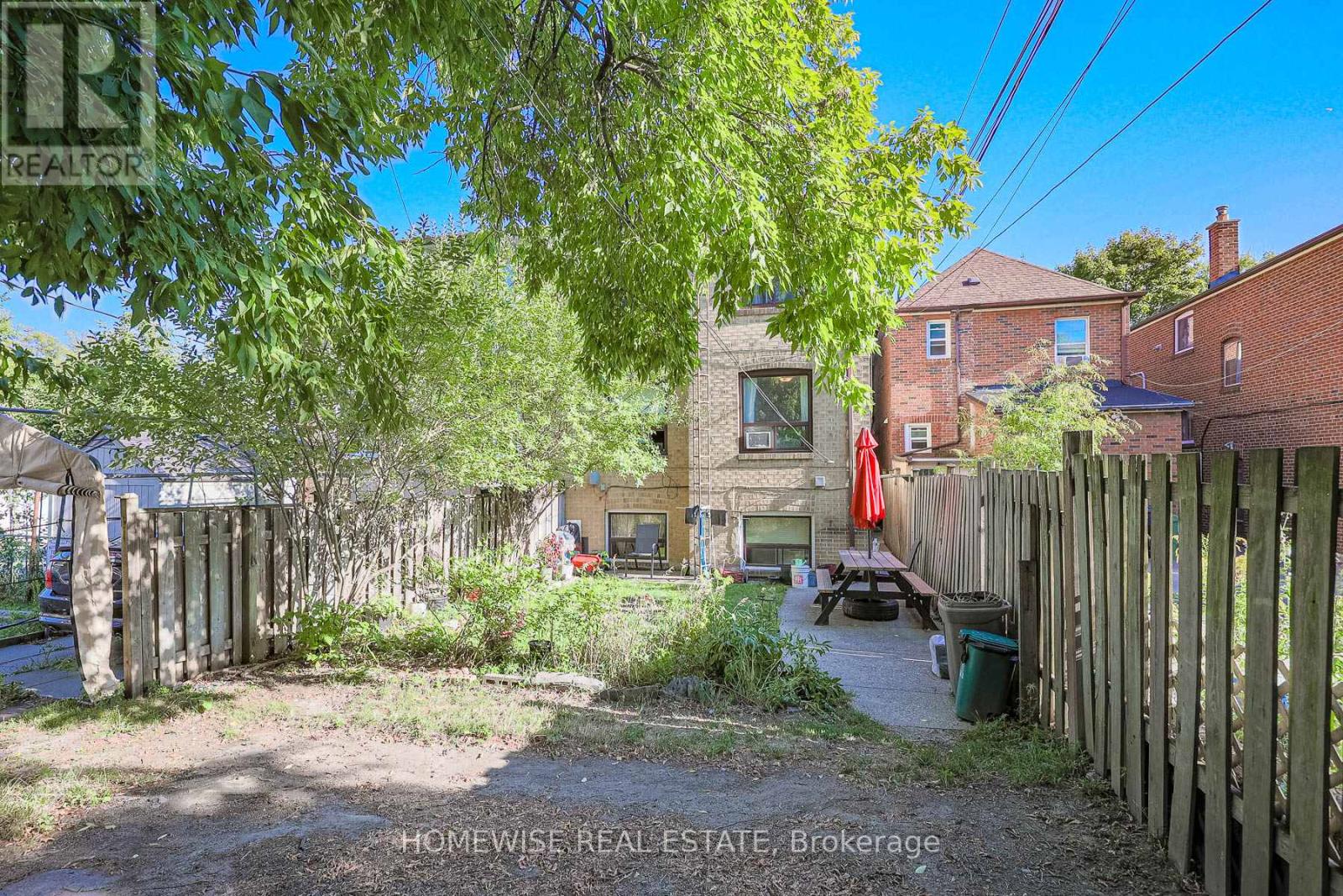 4 Lanark Avenue, Toronto, Ontario  M6C 2B3 - Photo 24 - C12512602