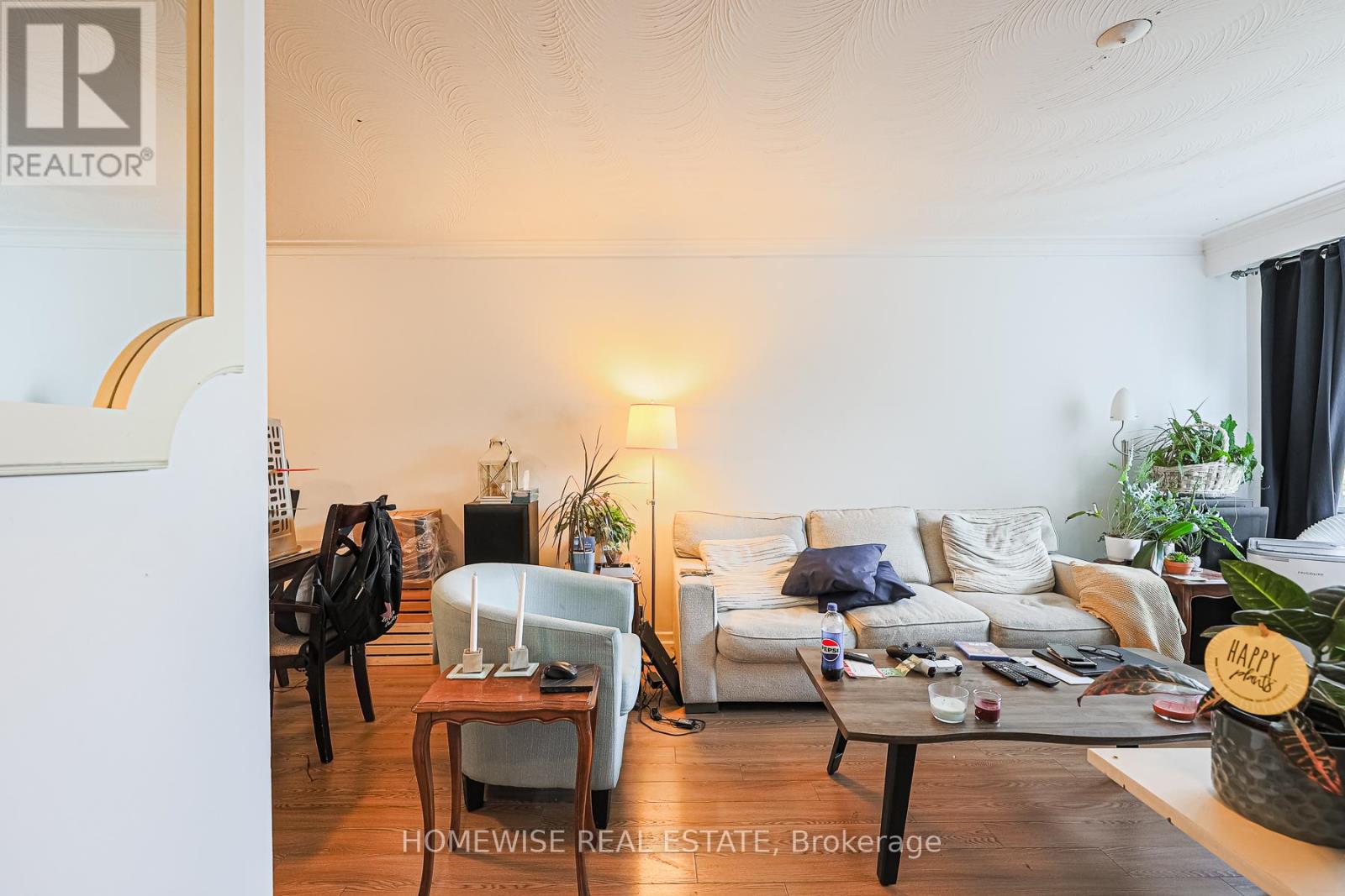 4 Lanark Avenue, Toronto, Ontario  M6C 2B3 - Photo 4 - C12512602