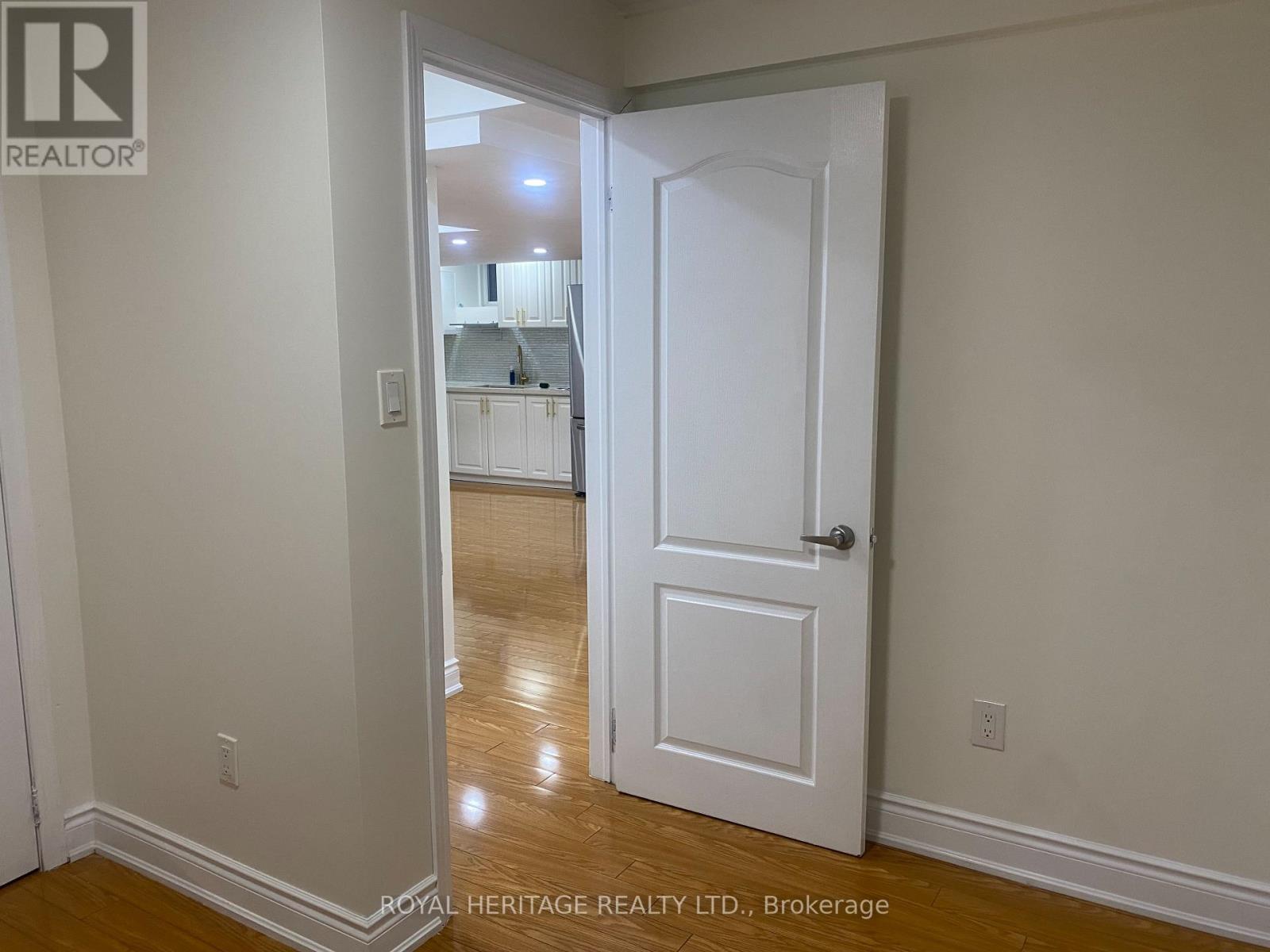 24 Reed Drive, Ajax, Ontario  L1S 5S1 - Photo 11 - E12512456