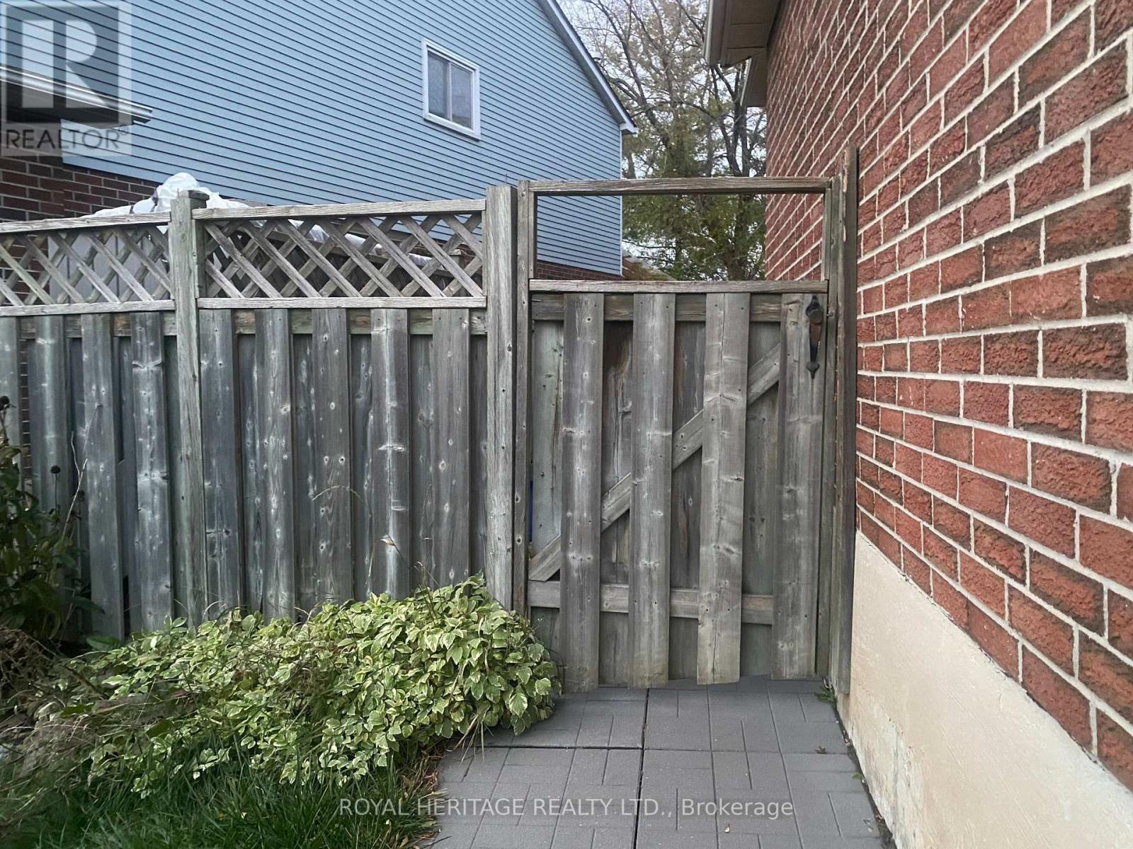 24 Reed Drive, Ajax, Ontario  L1S 5S1 - Photo 2 - E12512456