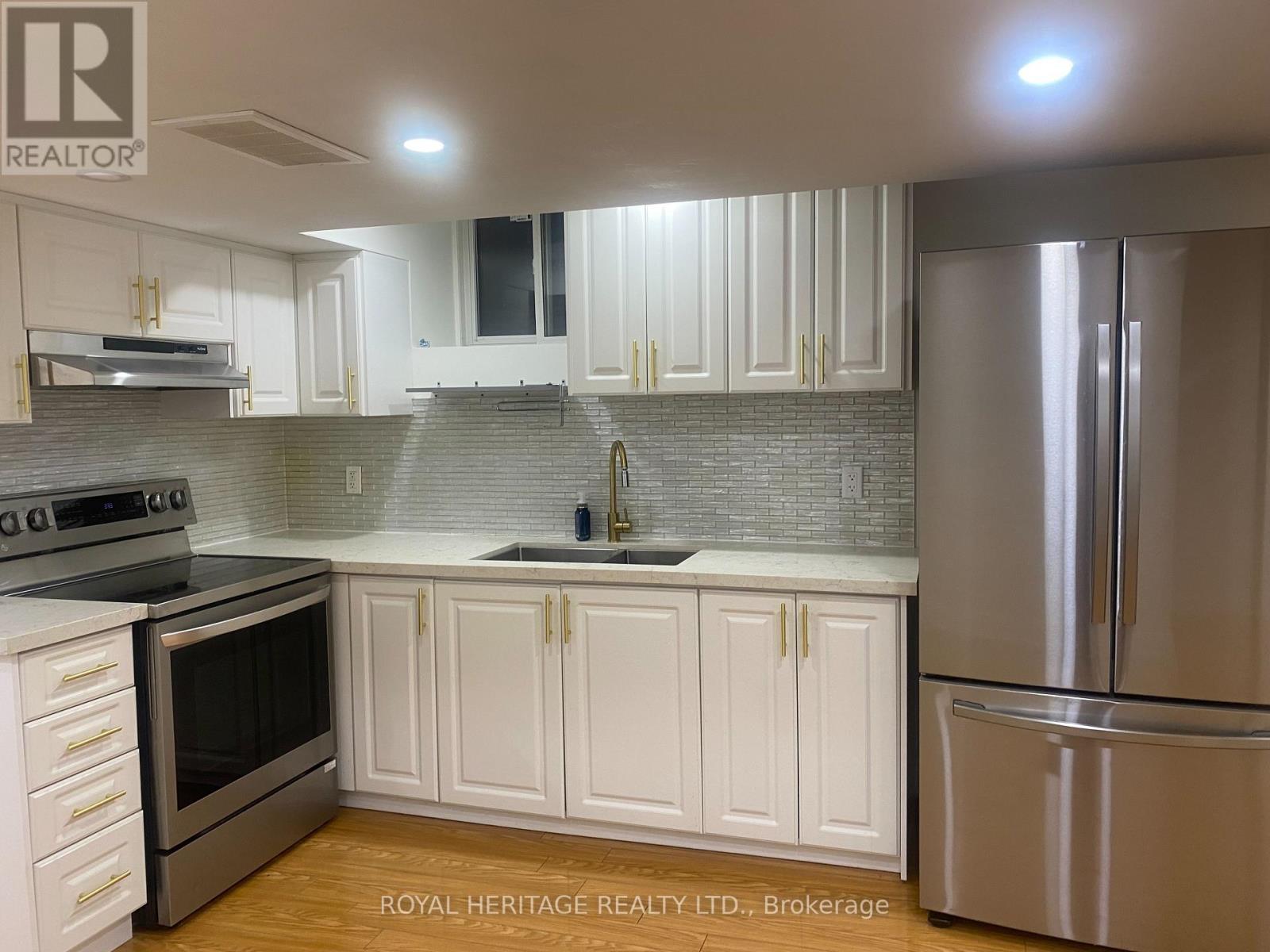 24 Reed Drive, Ajax, Ontario  L1S 5S1 - Photo 8 - E12512456