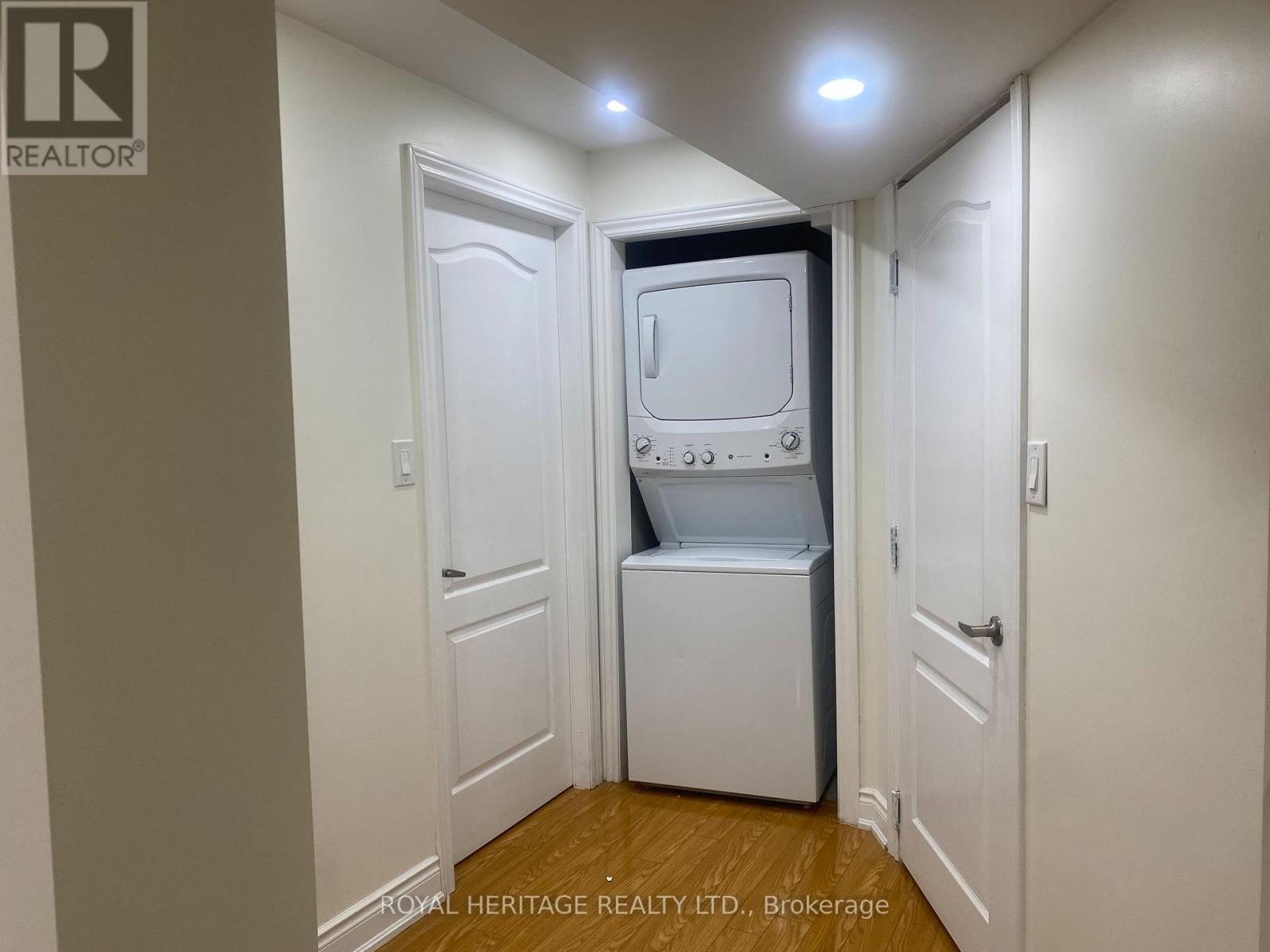 24 Reed Drive, Ajax, Ontario  L1S 5S1 - Photo 9 - E12512456