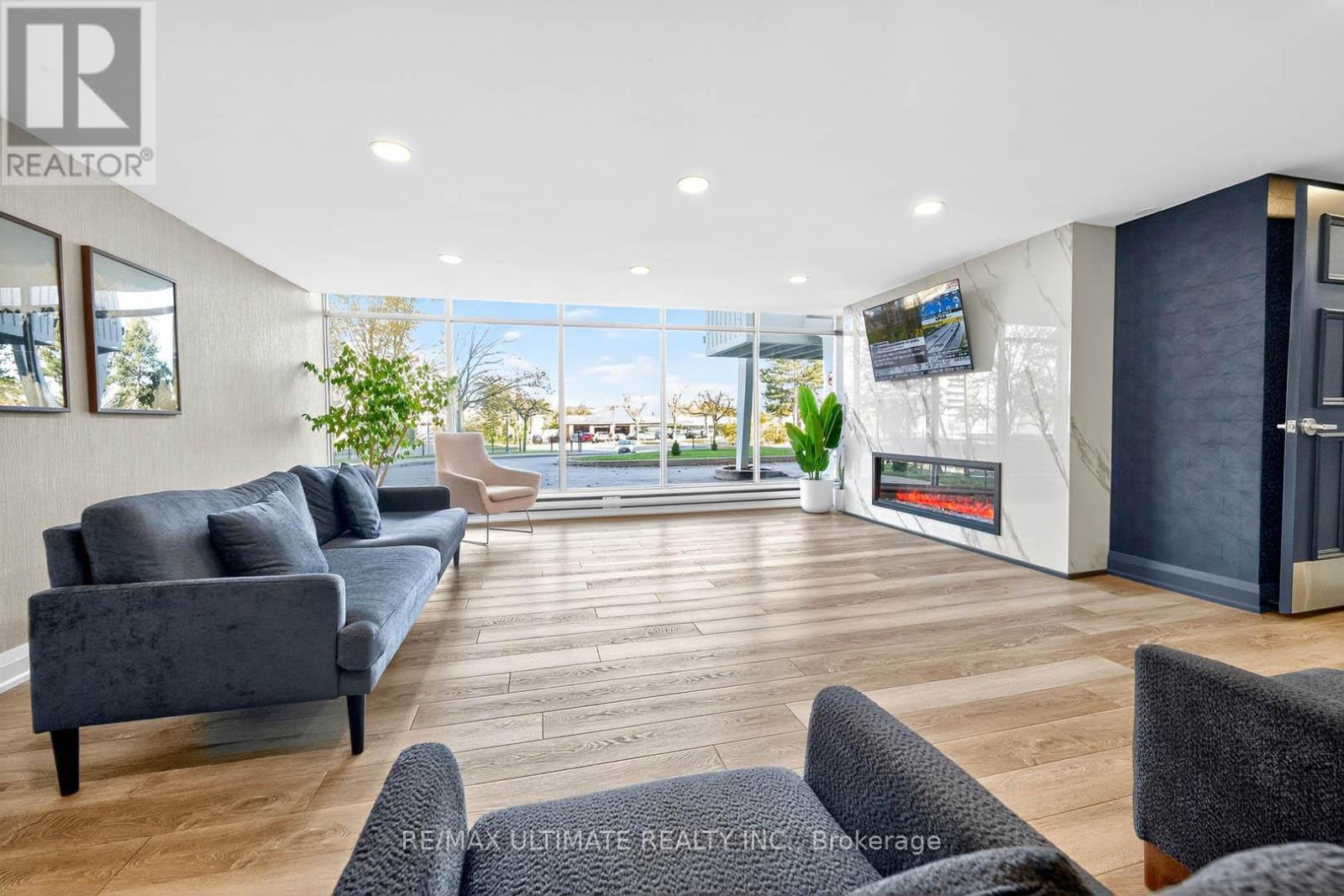 401 - 2550 Pharmacy Avenue, Toronto, Ontario M1W 1H9 - Photo 3 - E12512472