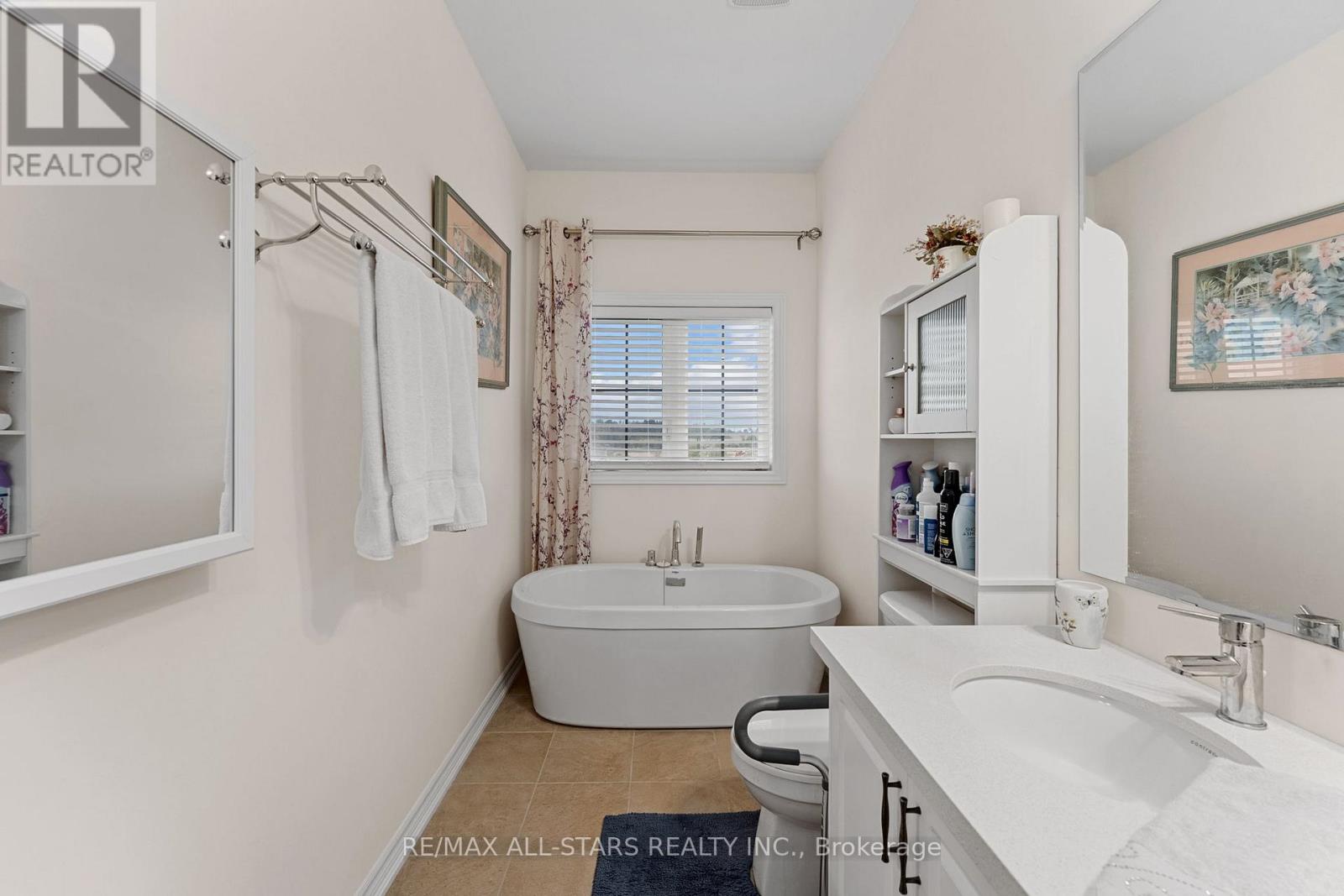 88 Connell Drive, Georgina, Ontario  L4P 0K3 - Photo 17 - N12512312