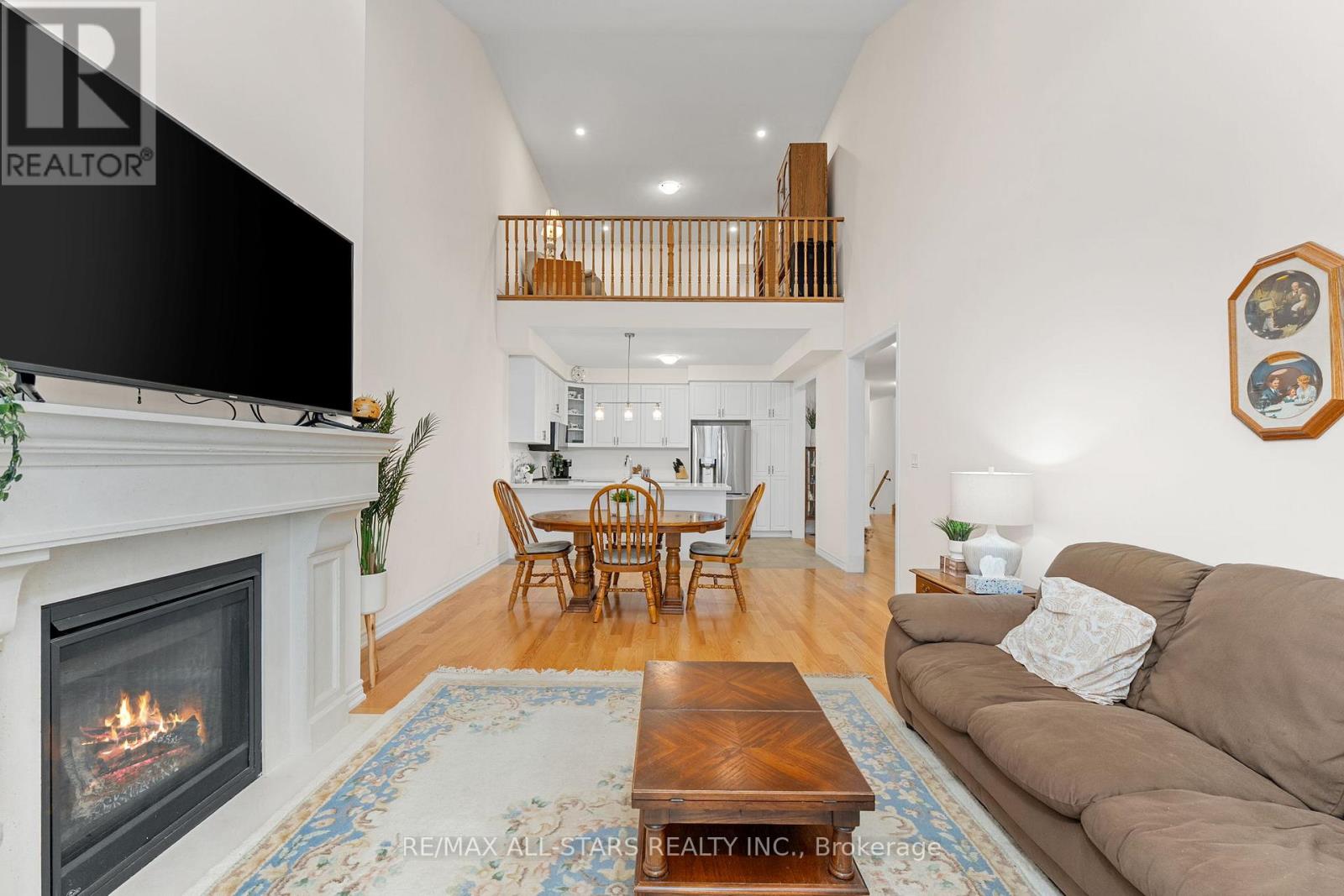 88 Connell Drive, Georgina, Ontario  L4P 0K3 - Photo 8 - N12512312