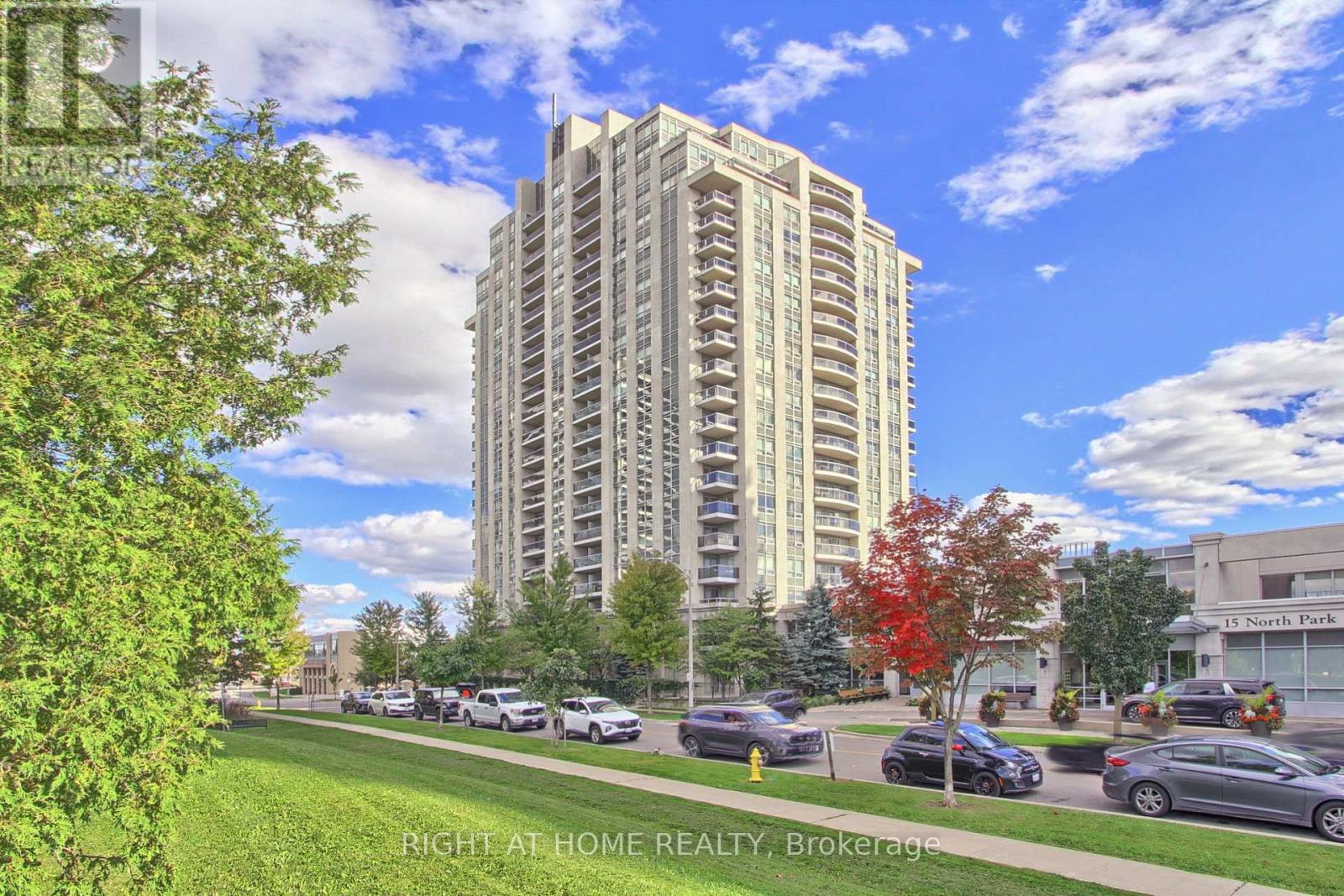 712 - 7 North Park Road, Vaughan, Ontario  L4J 0C9 - Photo 2 - N12512344