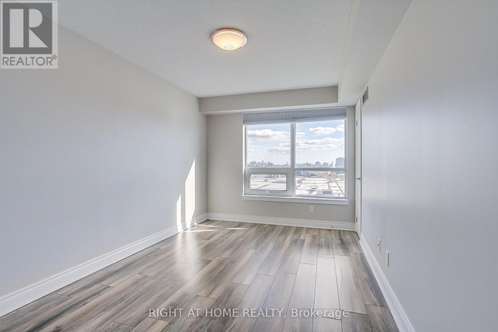 712 - 7 North Park Road, Vaughan, Ontario  L4J 0C9 - Photo 24 - N12512344