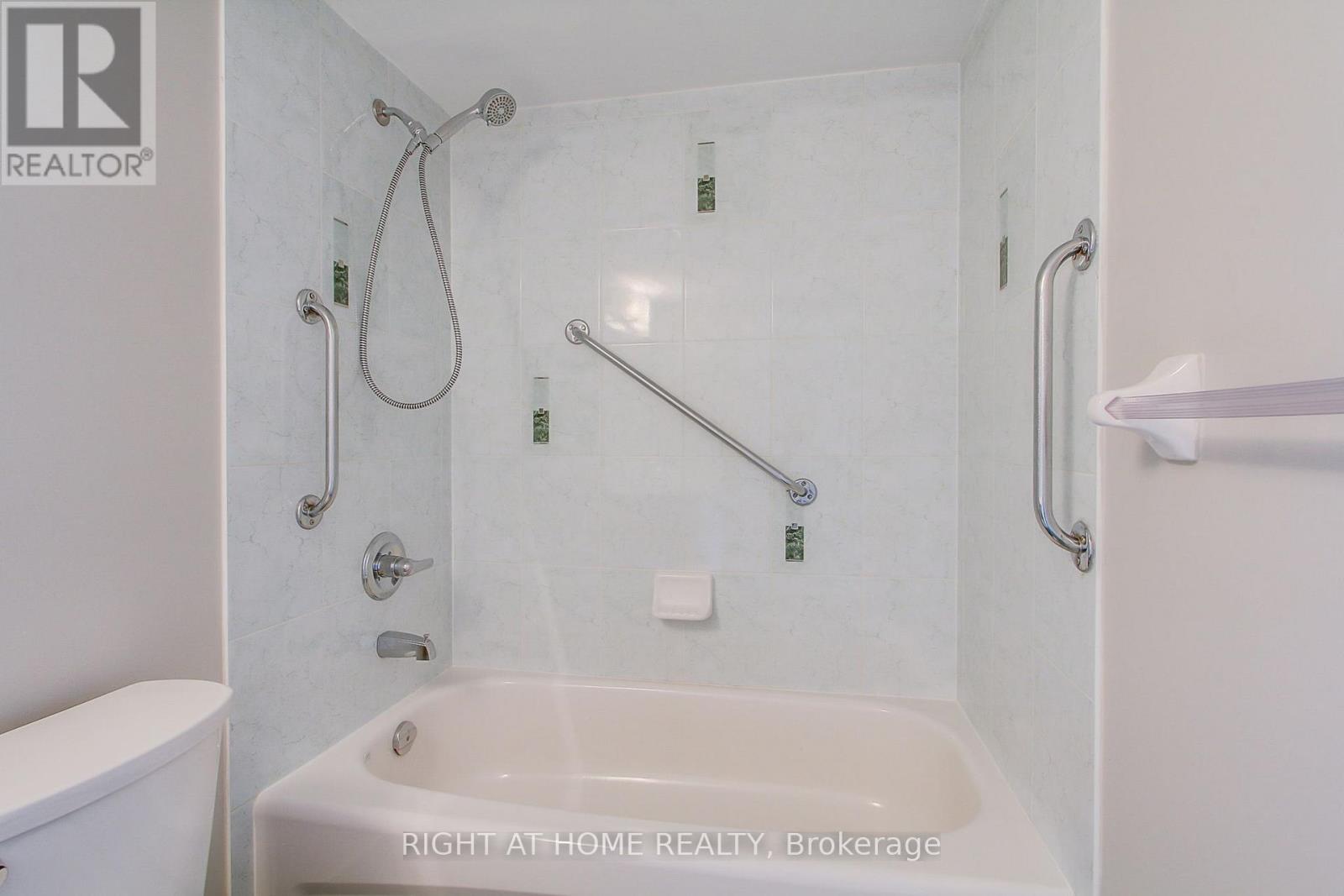 712 - 7 North Park Road, Vaughan, Ontario  L4J 0C9 - Photo 30 - N12512344