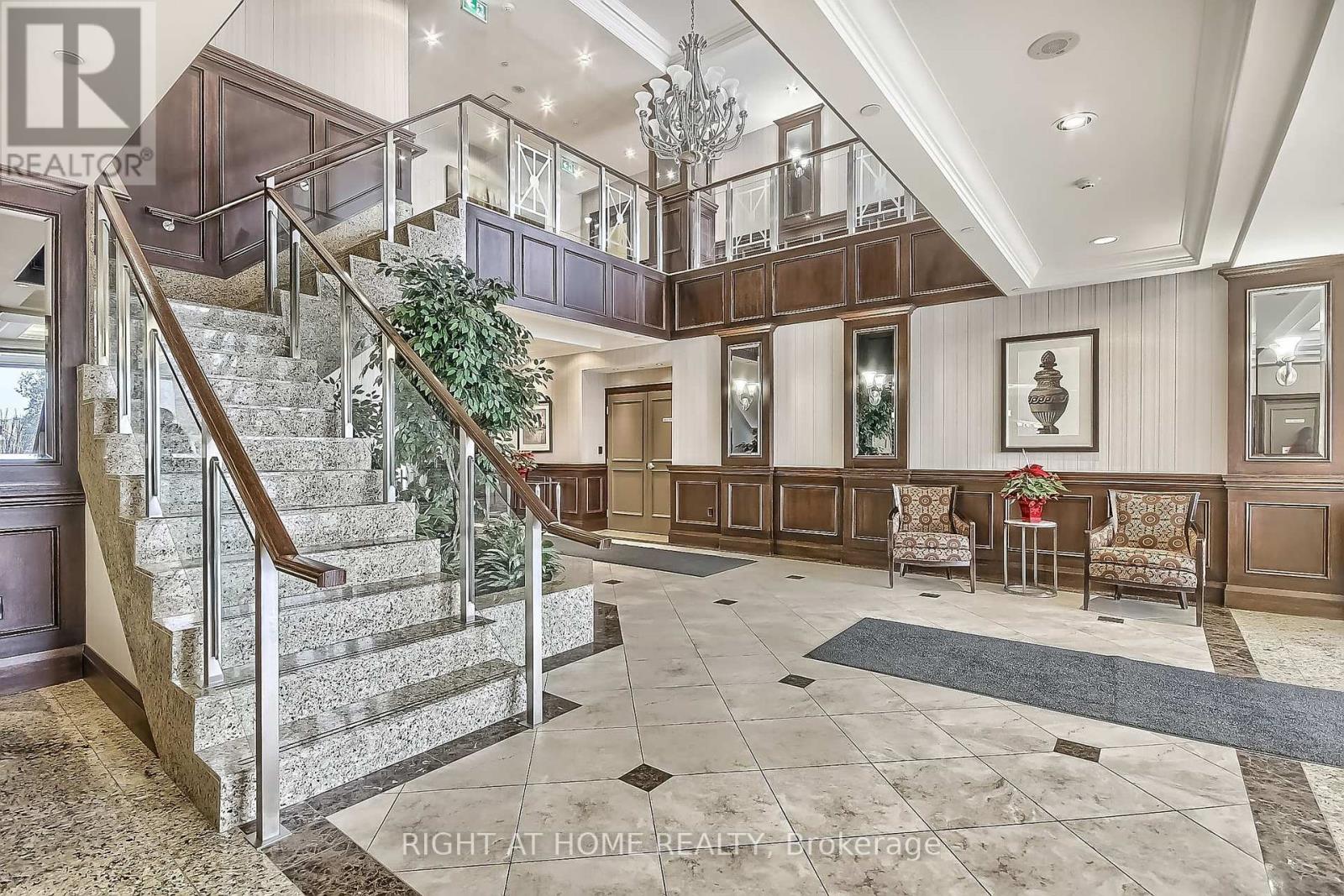 712 - 7 North Park Road, Vaughan, Ontario  L4J 0C9 - Photo 6 - N12512344