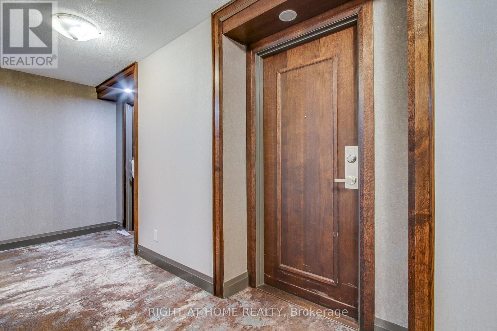 712 - 7 North Park Road, Vaughan, Ontario  L4J 0C9 - Photo 8 - N12512344