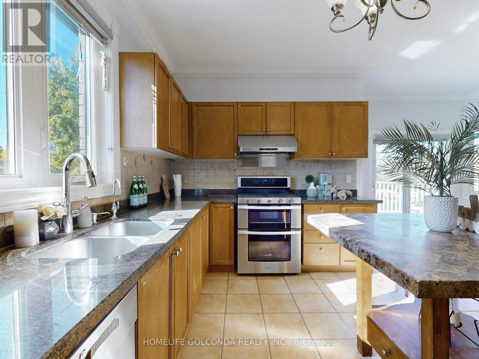 4 Deer Ridge Road, Uxbridge, Ontario  L0C 1A0 - Photo 18 - N12512428