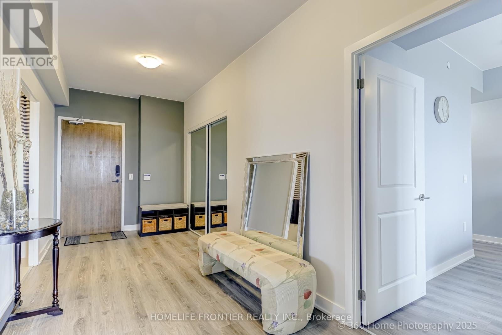 904 - 100 EAGLE ROCK WAY W, Vaughan, Ontario