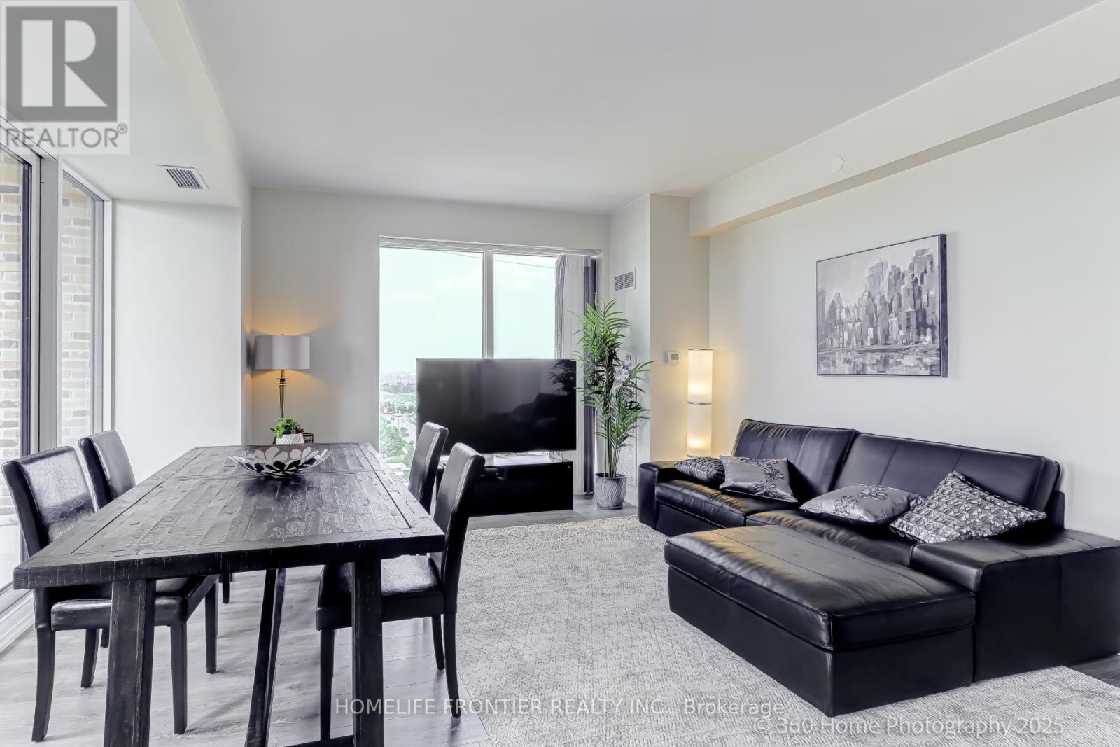 904 - 100 Eagle Rock Way W, Vaughan, Ontario  L6A 5B9 - Photo 14 - N12512432