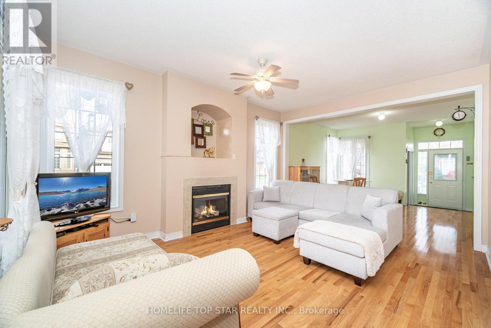 26 Delray Drive, Markham, Ontario  L6E 1Y6 - Photo 13 - N12512478