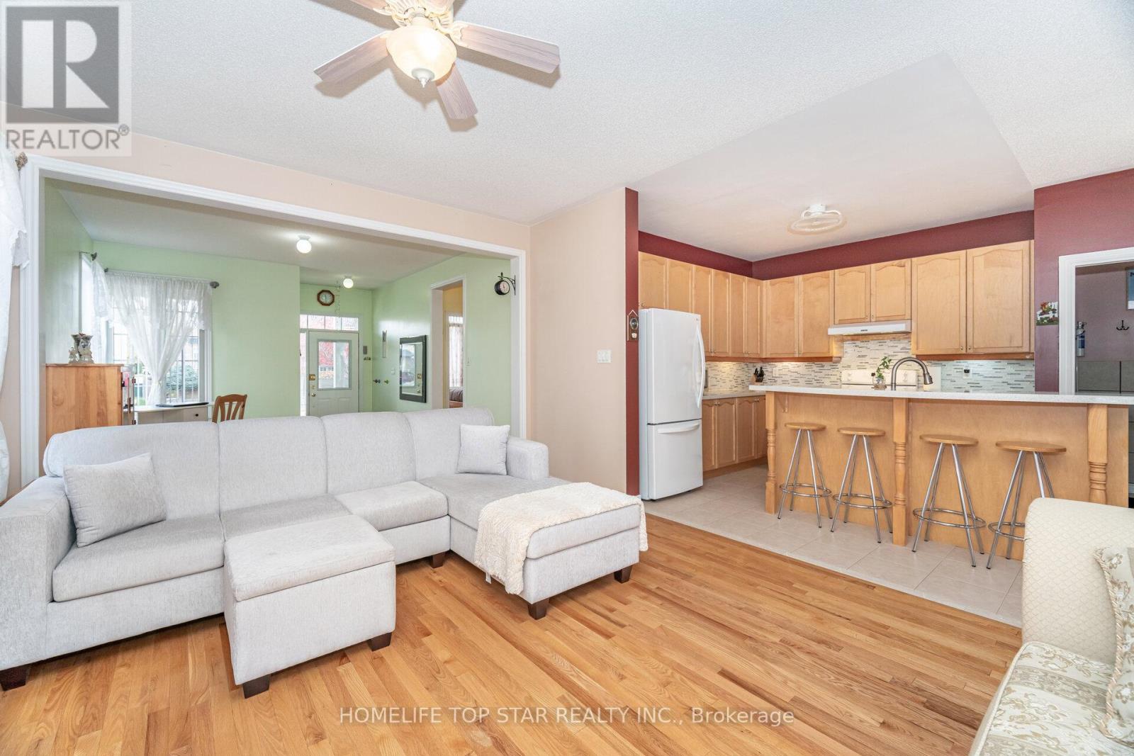 26 Delray Drive, Markham, Ontario  L6E 1Y6 - Photo 15 - N12512478