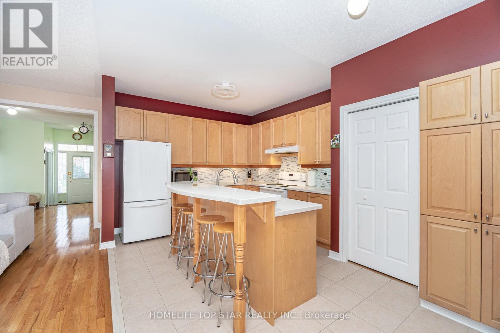 26 Delray Drive, Markham, Ontario  L6E 1Y6 - Photo 18 - N12512478