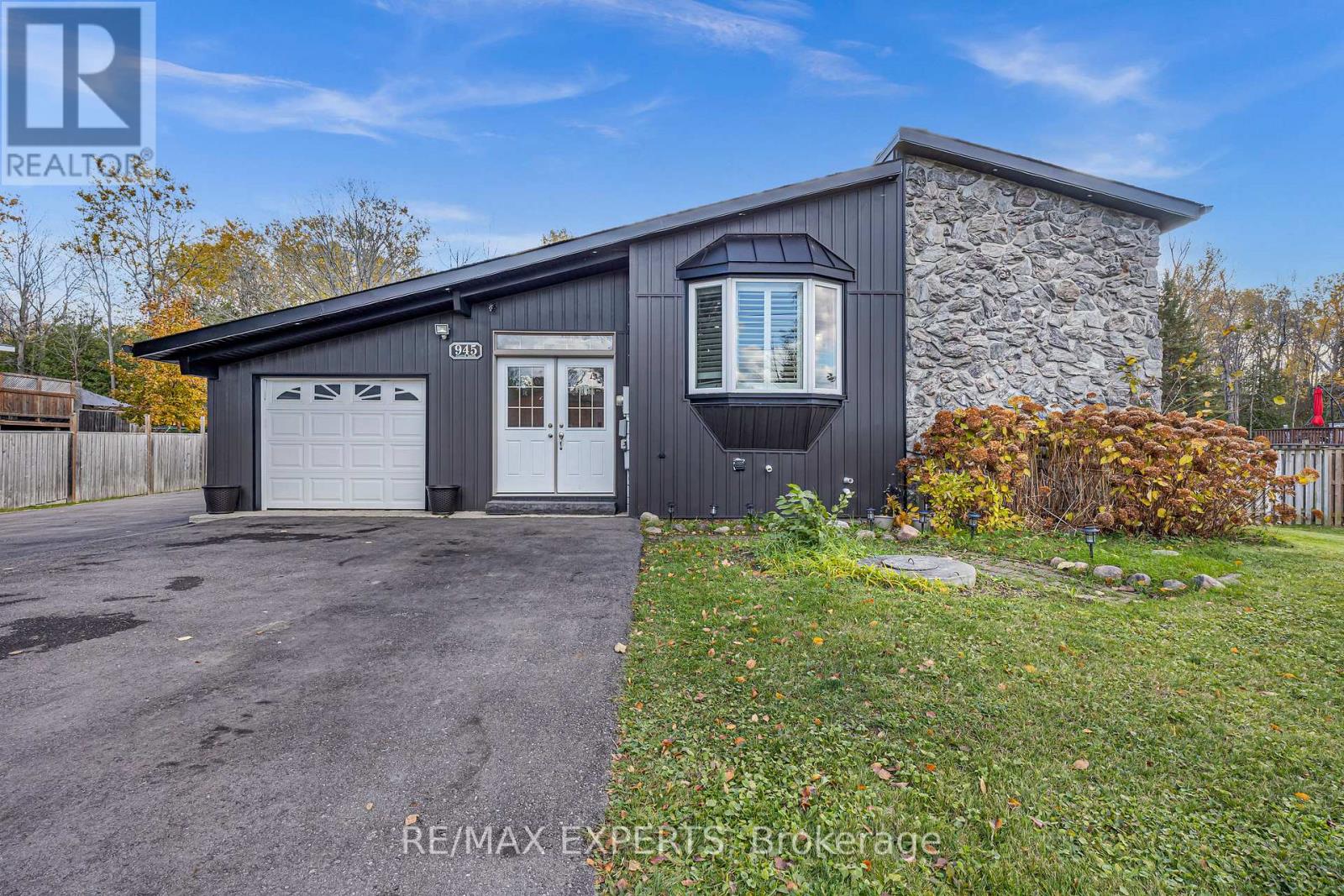 945 NANTYR DRIVE, Innisfil, Ontario