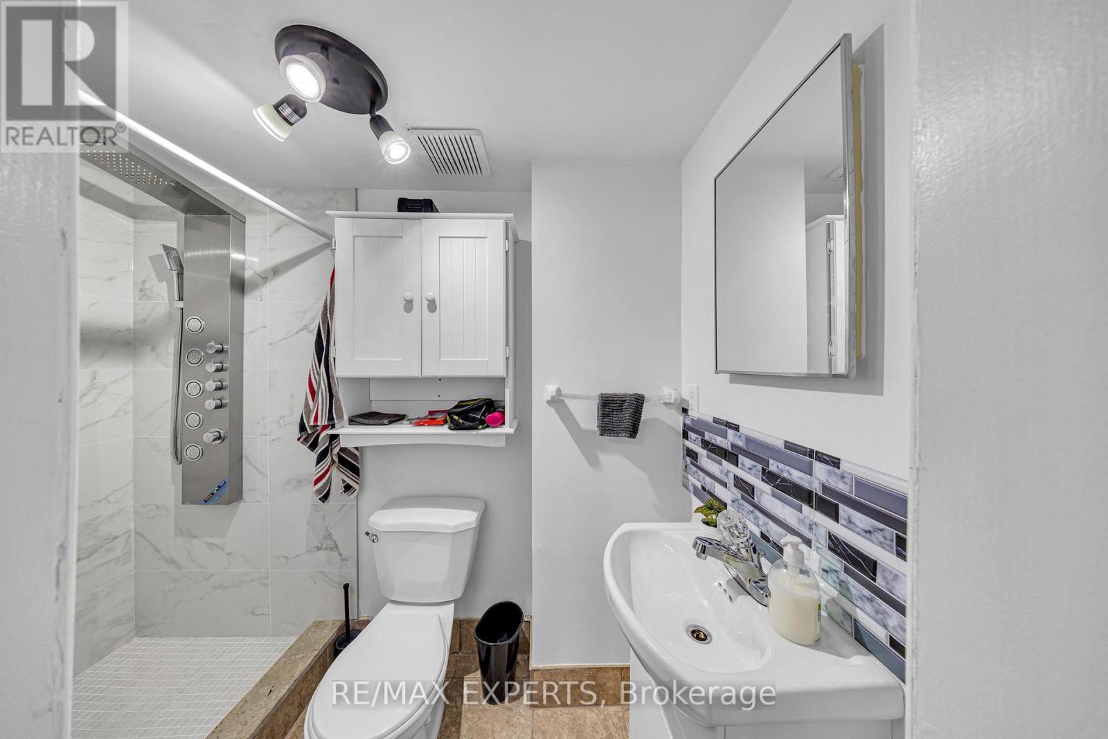 945 Nantyr Drive, Innisfil, Ontario  L9S 1S7 - Photo 18 - N12512482