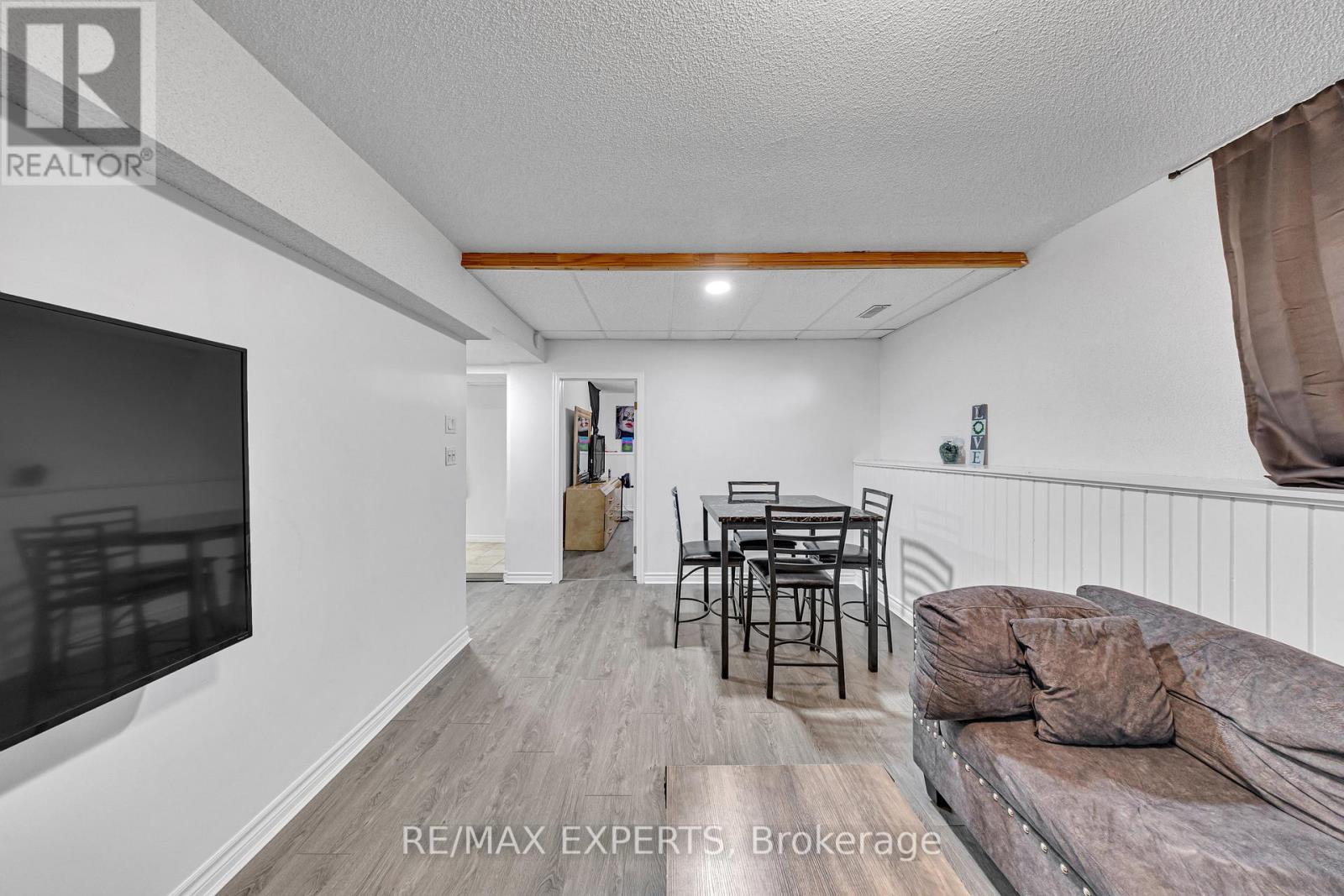 945 Nantyr Drive, Innisfil, Ontario  L9S 1S7 - Photo 20 - N12512482