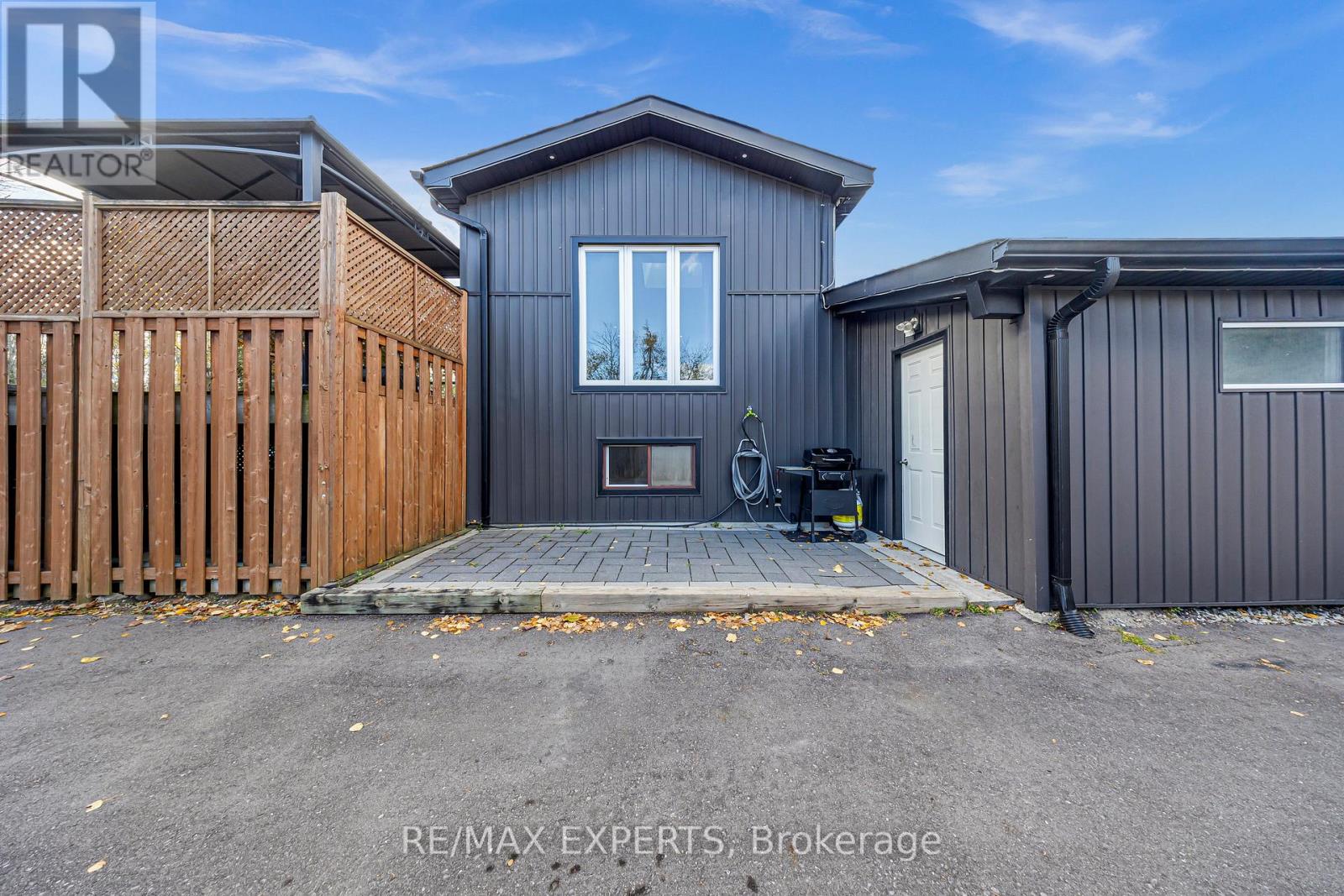 945 Nantyr Drive, Innisfil, Ontario  L9S 1S7 - Photo 25 - N12512482