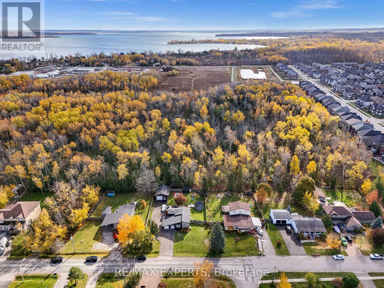 945 Nantyr Drive, Innisfil, Ontario  L9S 1S7 - Photo 39 - N12512482