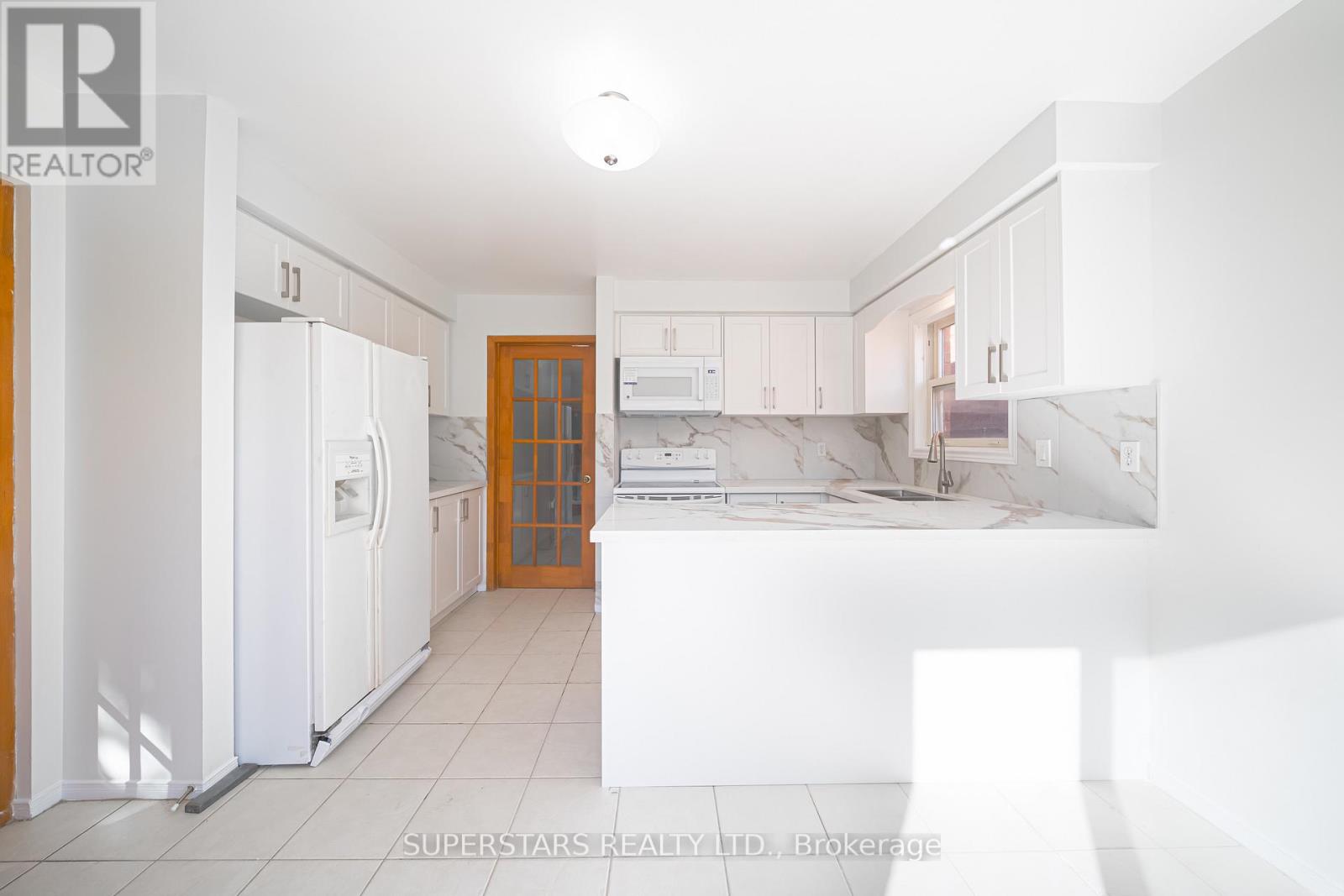 19 Justus Drive, Richmond Hill, Ontario  L4C 9Z4 - Photo 13 - N12512510