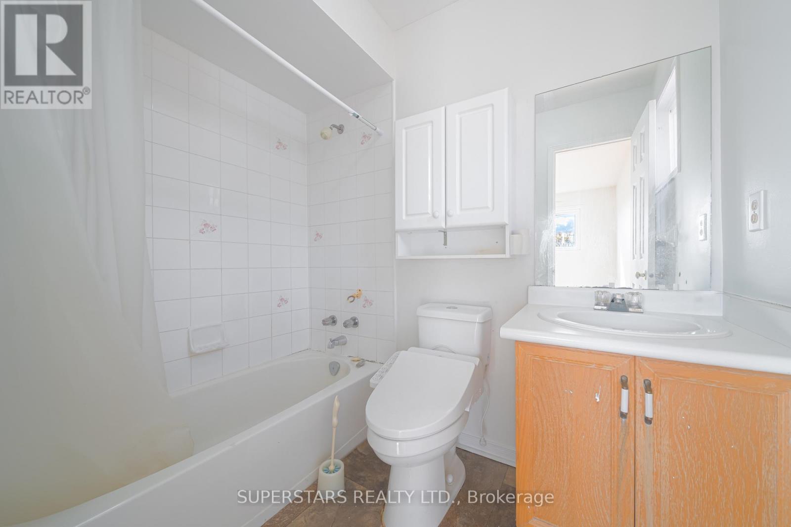 19 Justus Drive, Richmond Hill, Ontario  L4C 9Z4 - Photo 20 - N12512510