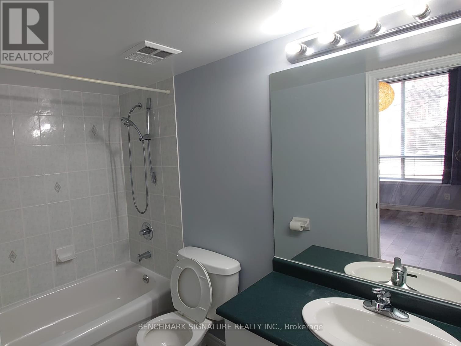 110 - 25 Times Avenue, Markham, Ontario  L3T 7X5 - Photo 5 - N12512526