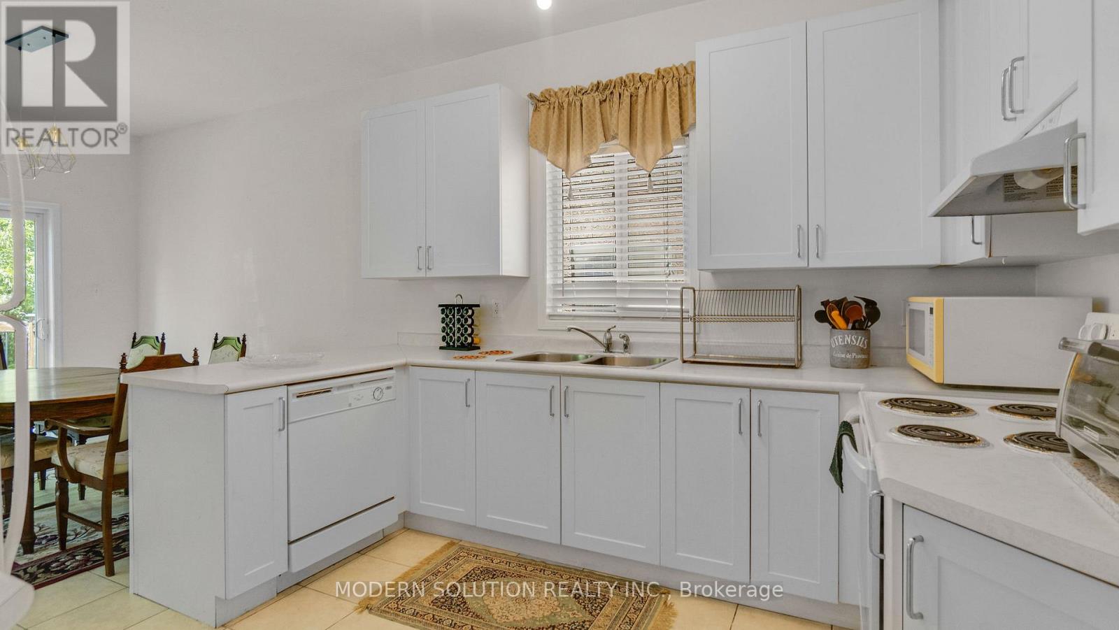 86 Lebovic Drive, Richmond Hill, Ontario  L4E 5C1 - Photo 15 - N12512600